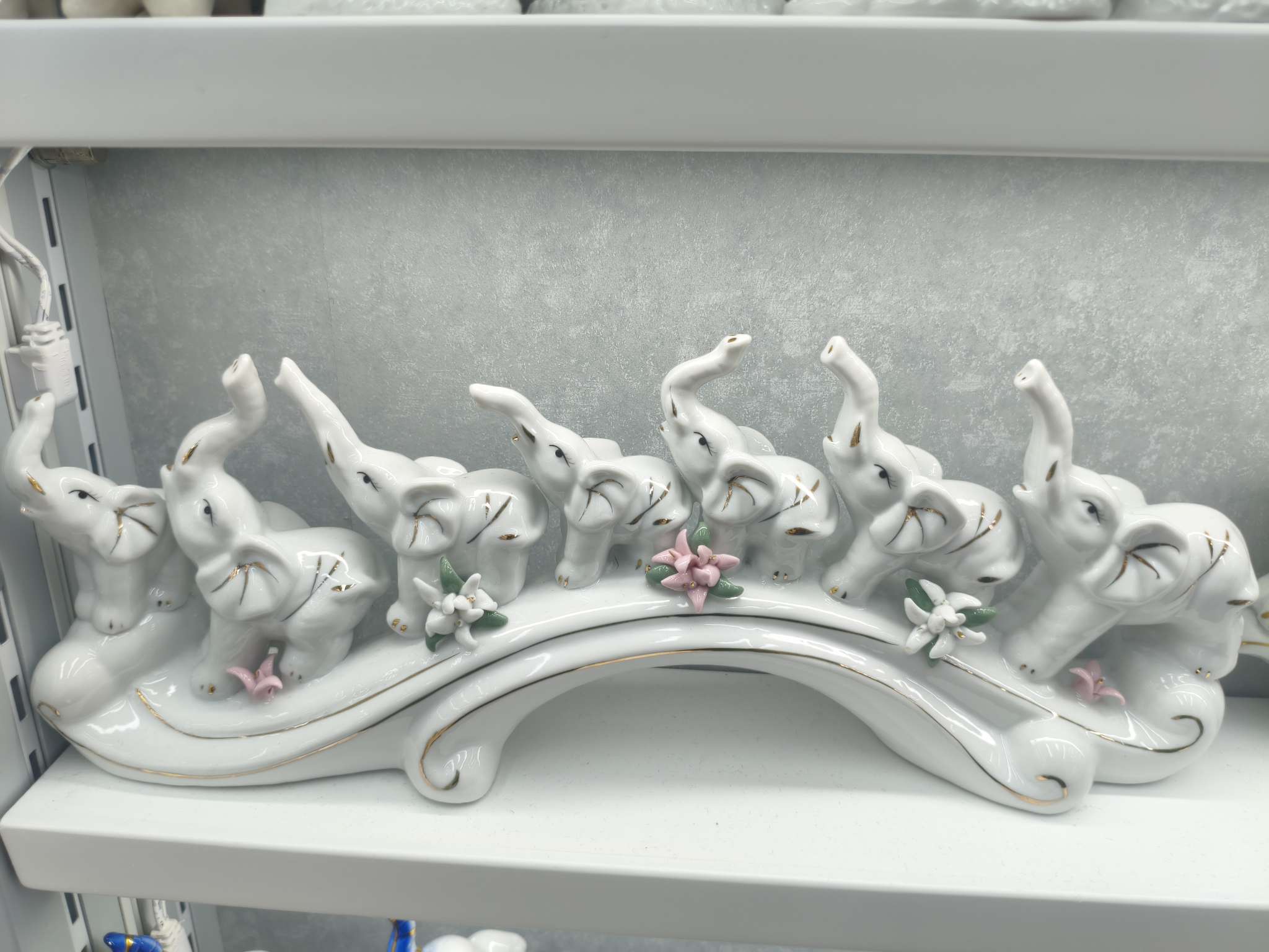 欧式高温描金桥像陶瓷摆件装饰家具摆件产品图