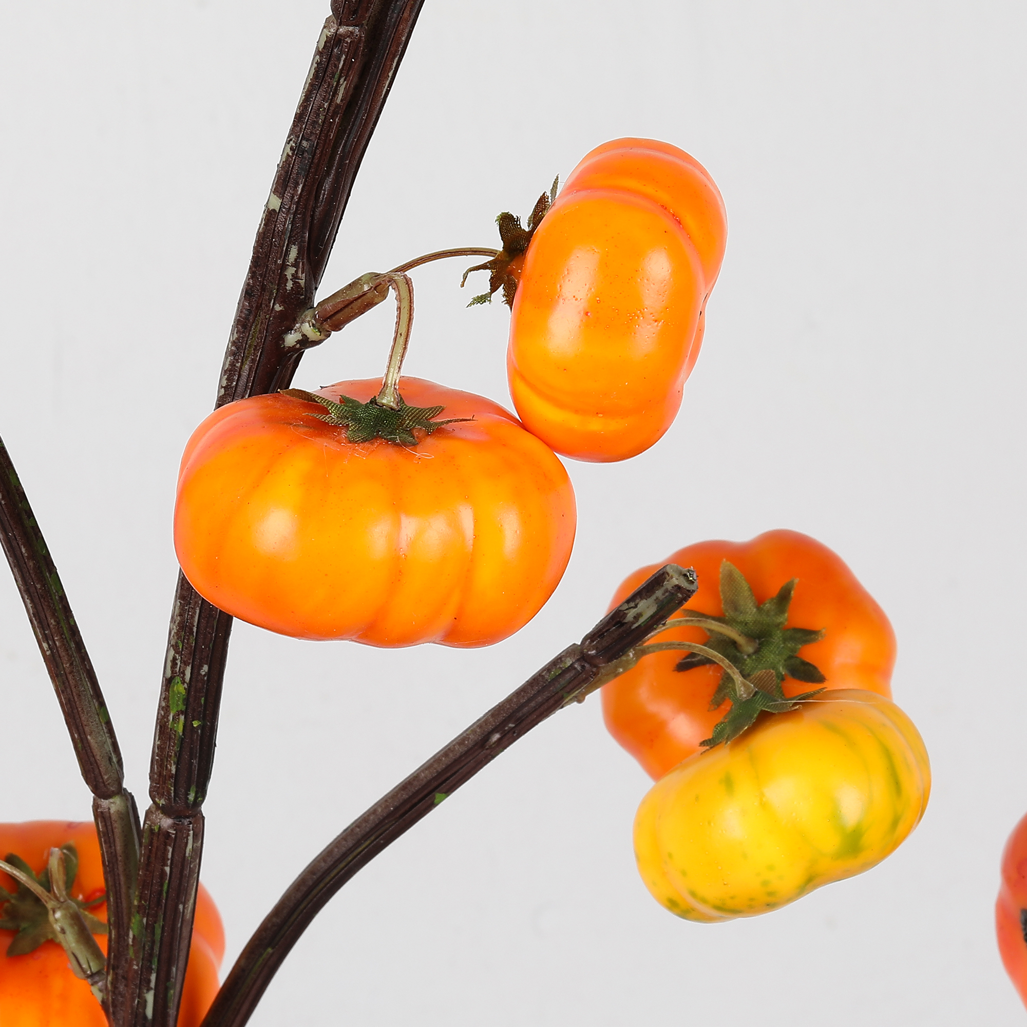 High-end simulated pumpkin fruit harvest festival decorative atmosphere props, simulated berries, housewarming home decoration ornaments, artificial flowers Item Picture