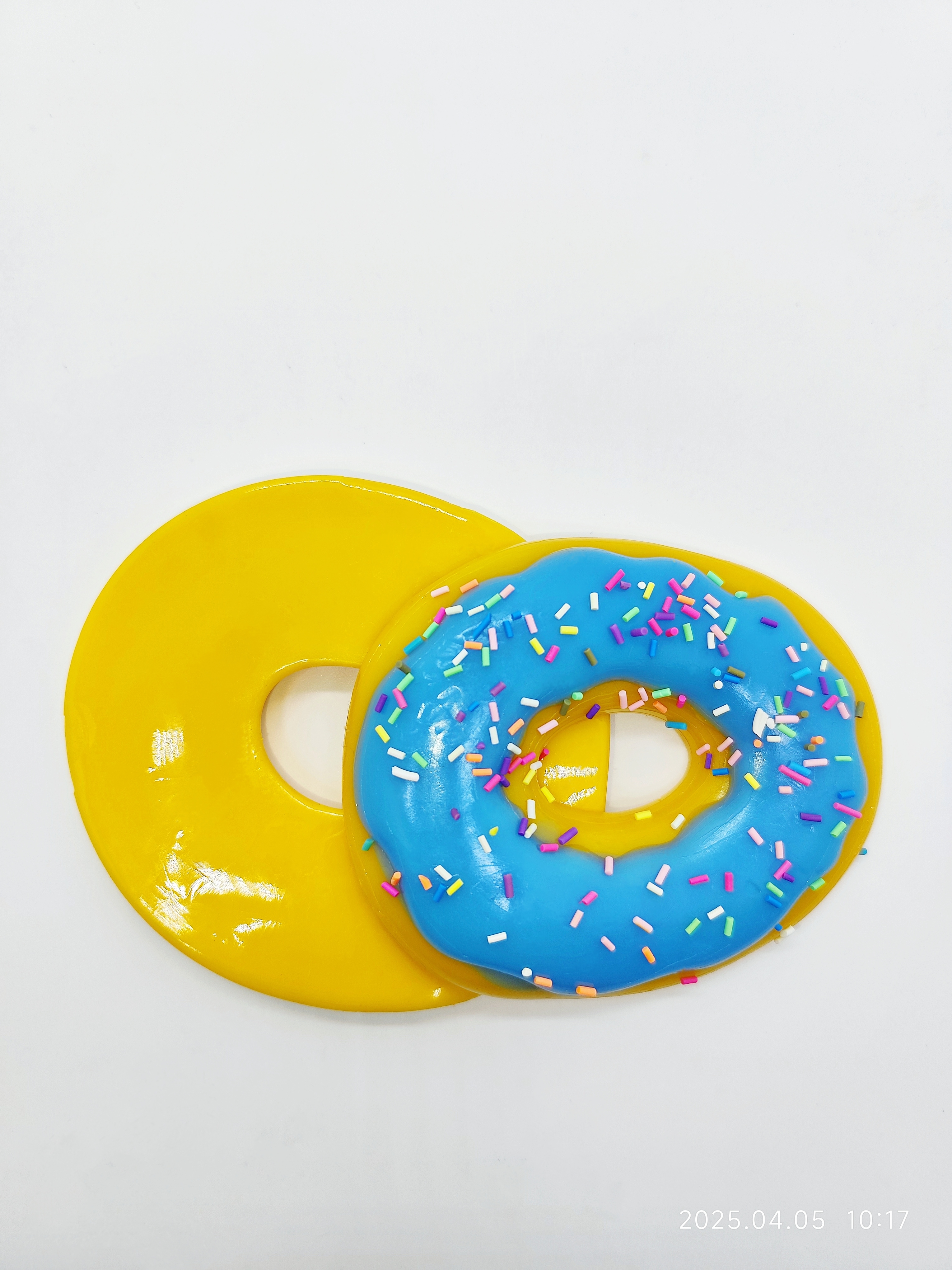 Cross-border bestseller plus Edition Super Large donut, a highly realistic and creative stress-relieving toy with a high level of appearance pic 5