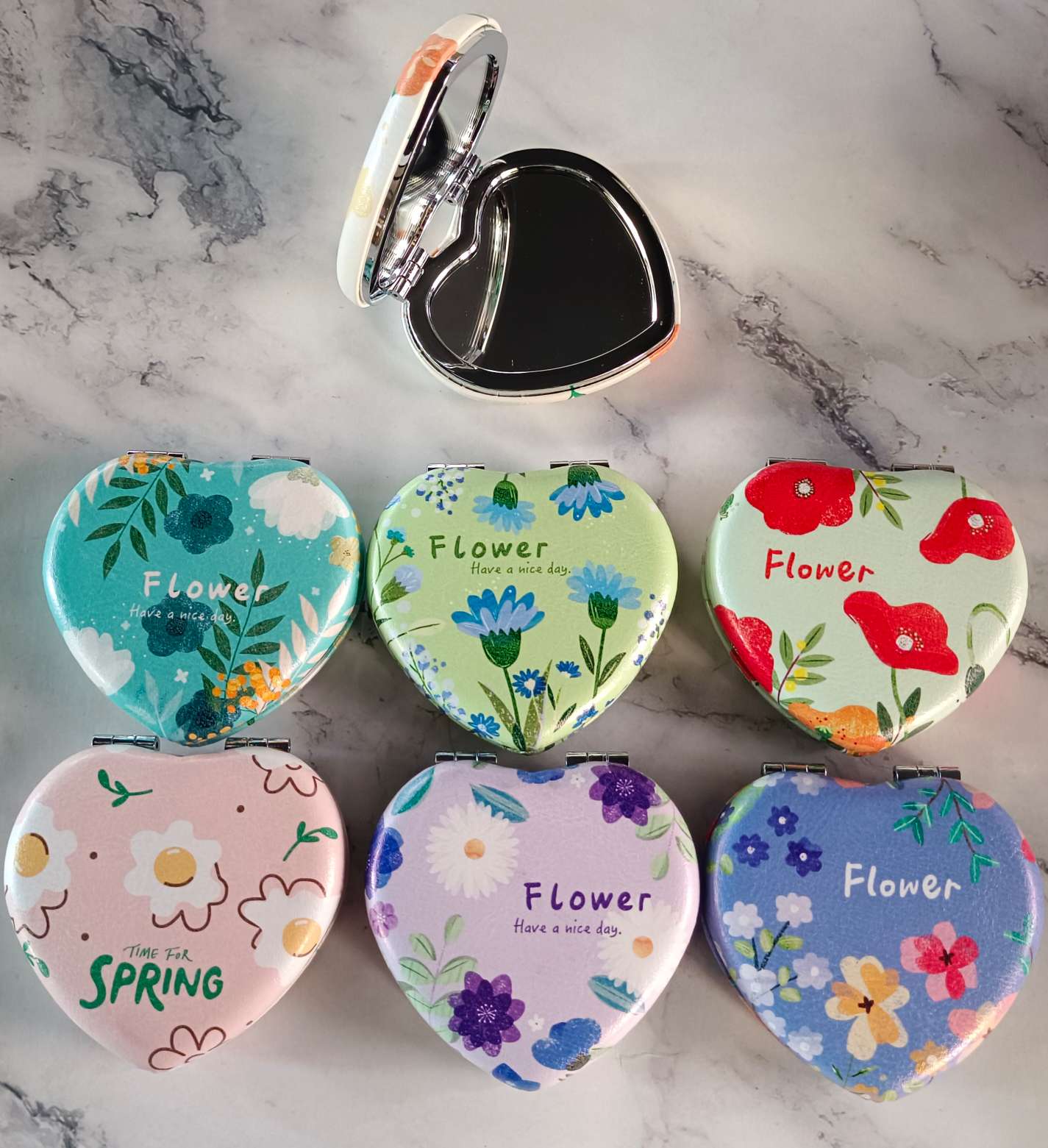 流沙设计小镜子 随身携带化妆镜 面包镜形状 精致便携镜子 手持折叠镜镜子  化妆镜详情图8