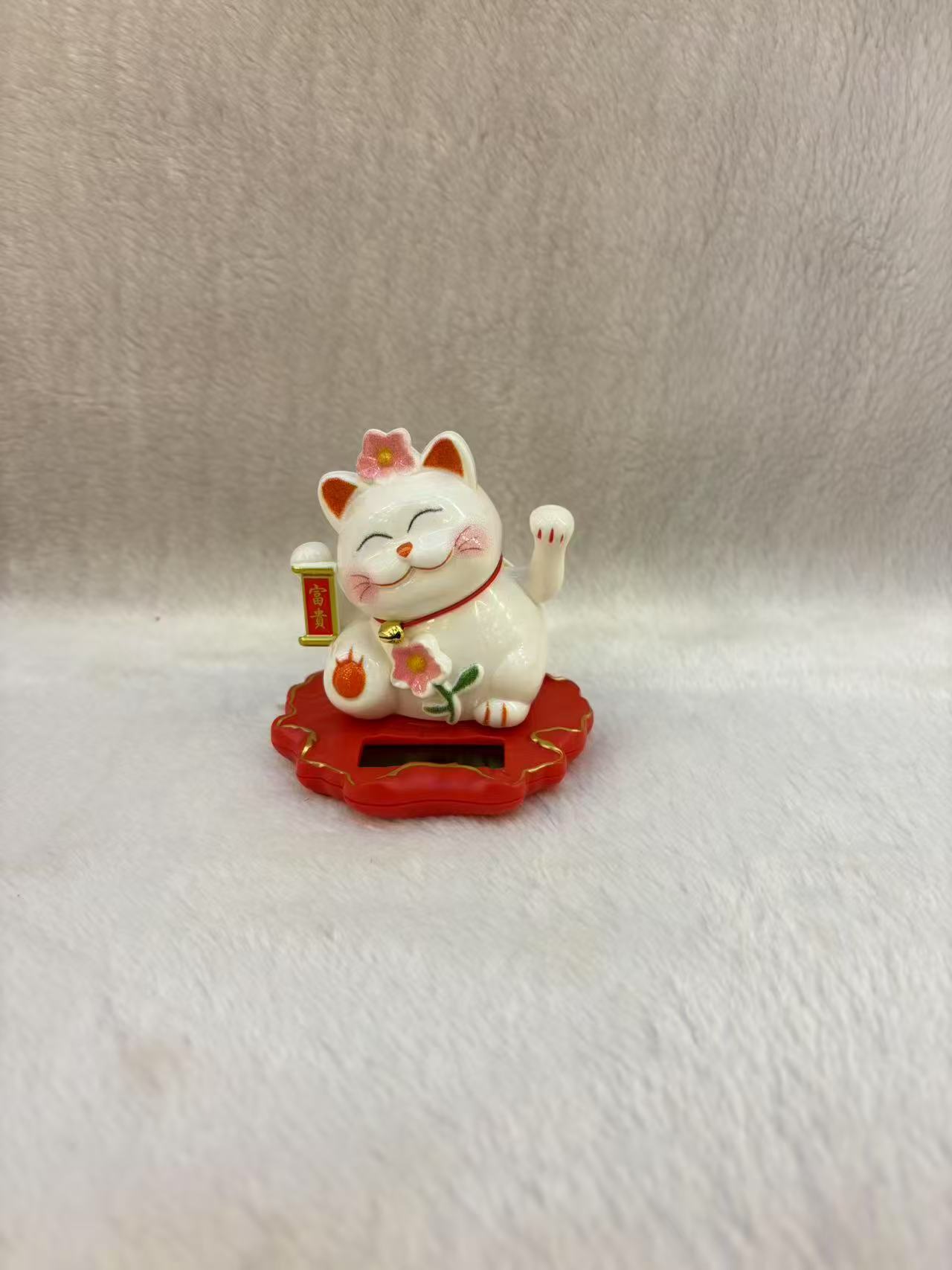 新款花开富贵可爱太阳能摇手车载摆件