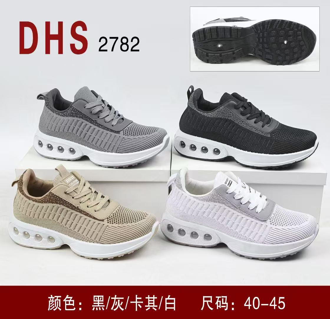 网面飞织低帮的运动鞋 outsole上有圆孔设计详情5