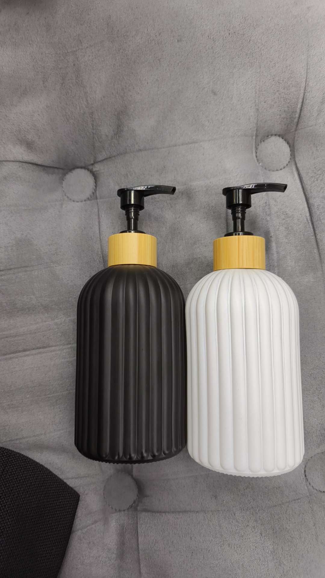 日用百货，玻璃瓶，洗手液瓶，洗漱用品，家居日用品，玻璃制品