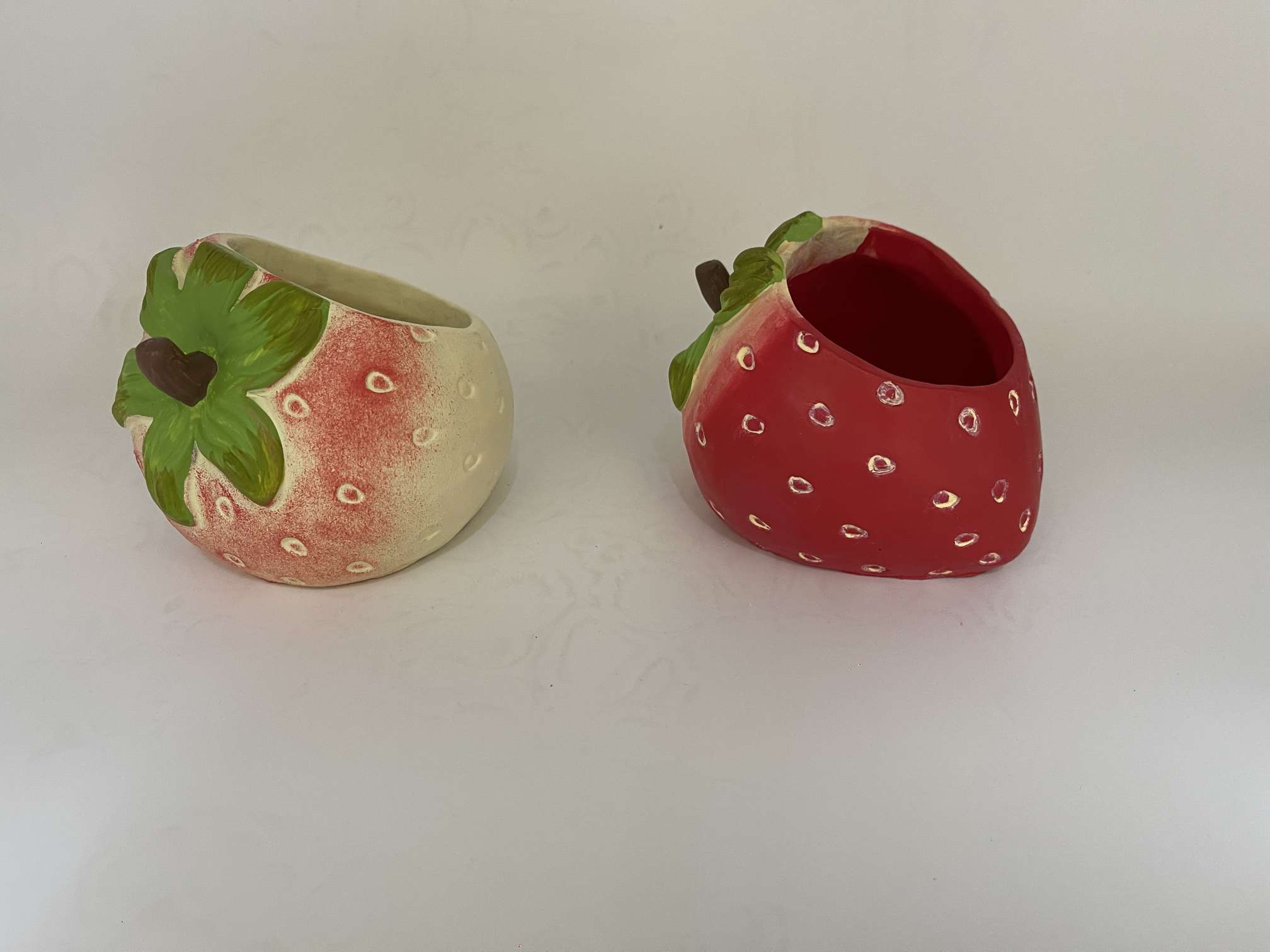 创意工艺摆件暴力熊装饰器皿陶瓷花瓶铁桶牛角小花瓶礼品