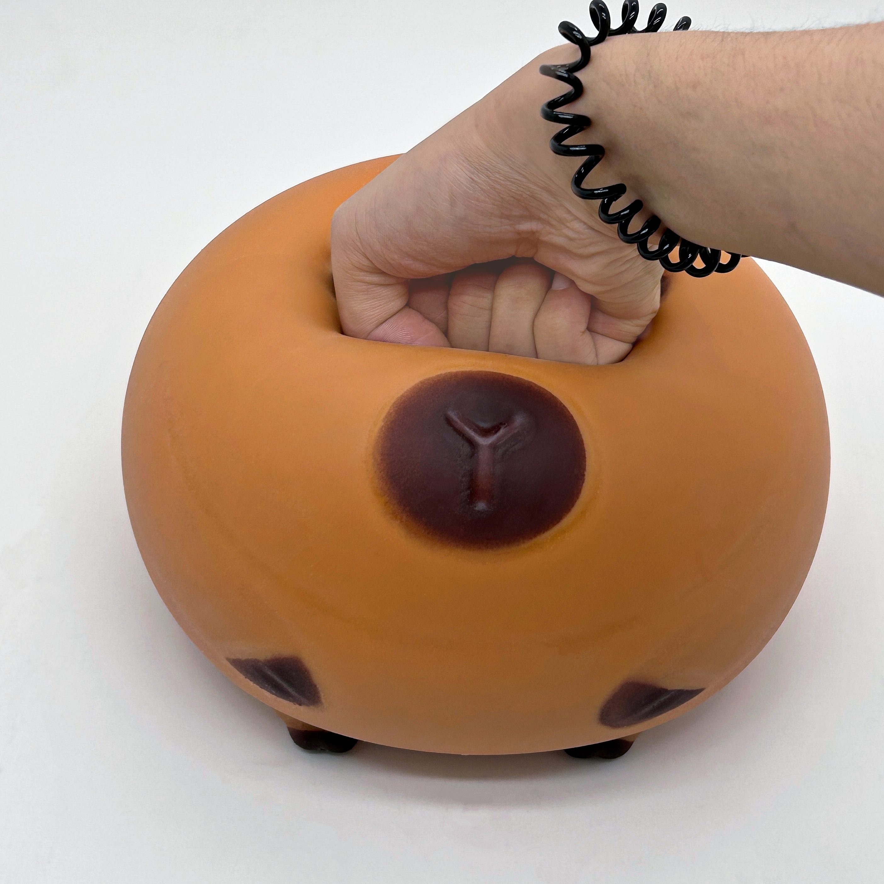 The popular internet-famous toy "Kabipala" is a stress-relieving toy. It's a huge fluid capybara toy for venting Item Picture