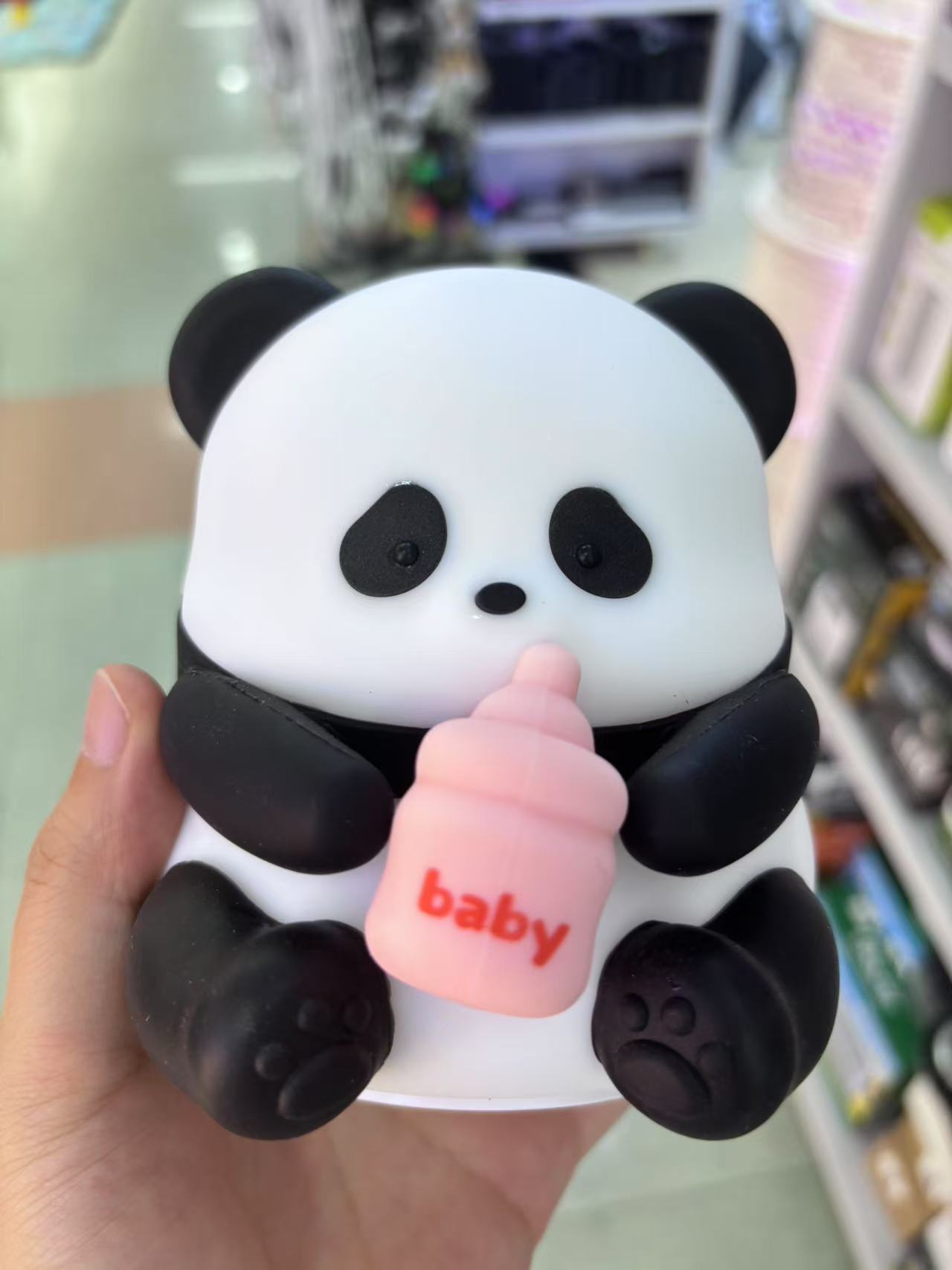 国潮奶瓶熊猫灯拍拍灯感应充电灯小夜灯