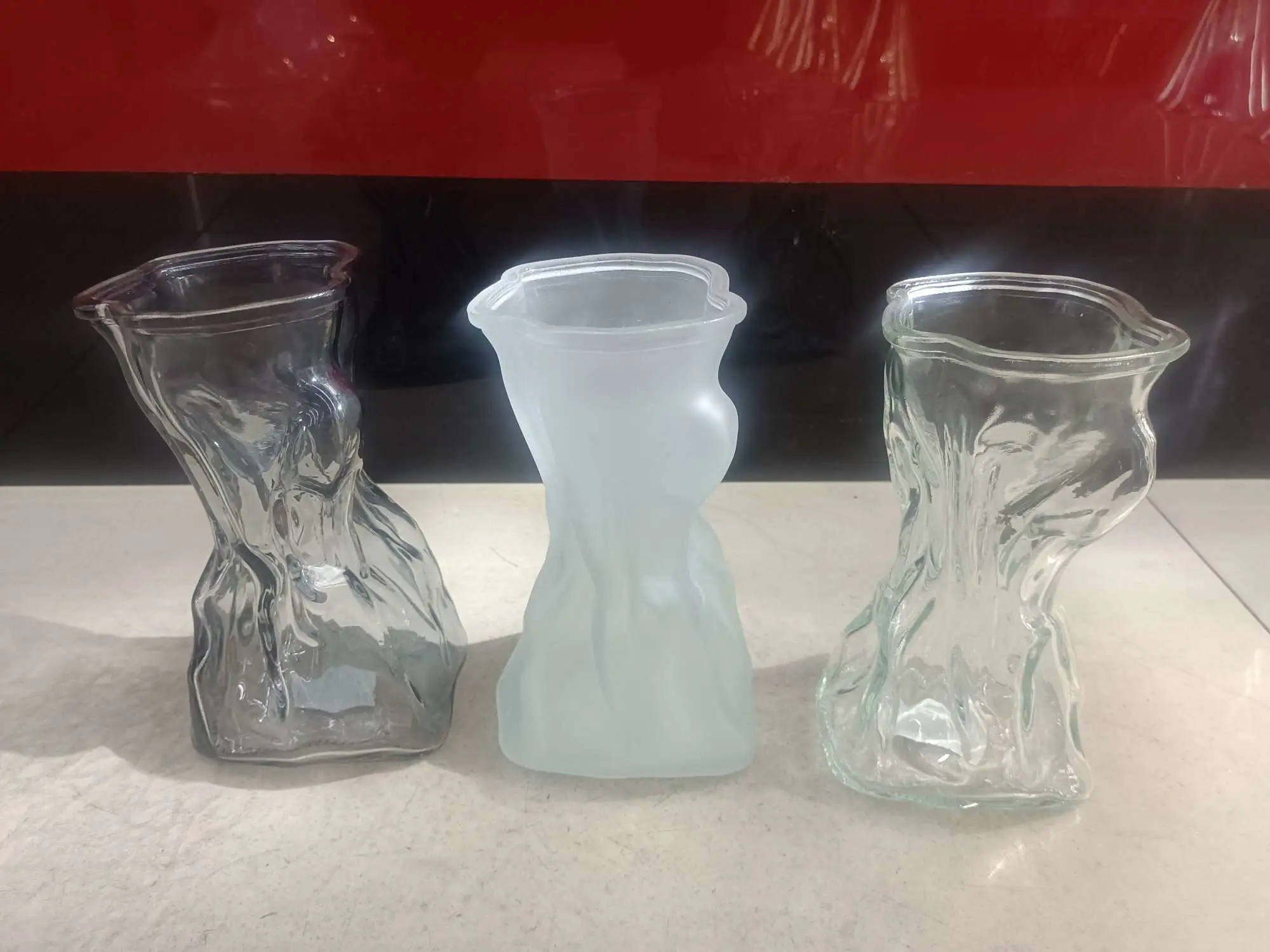 Origami glass vase detail image 2
