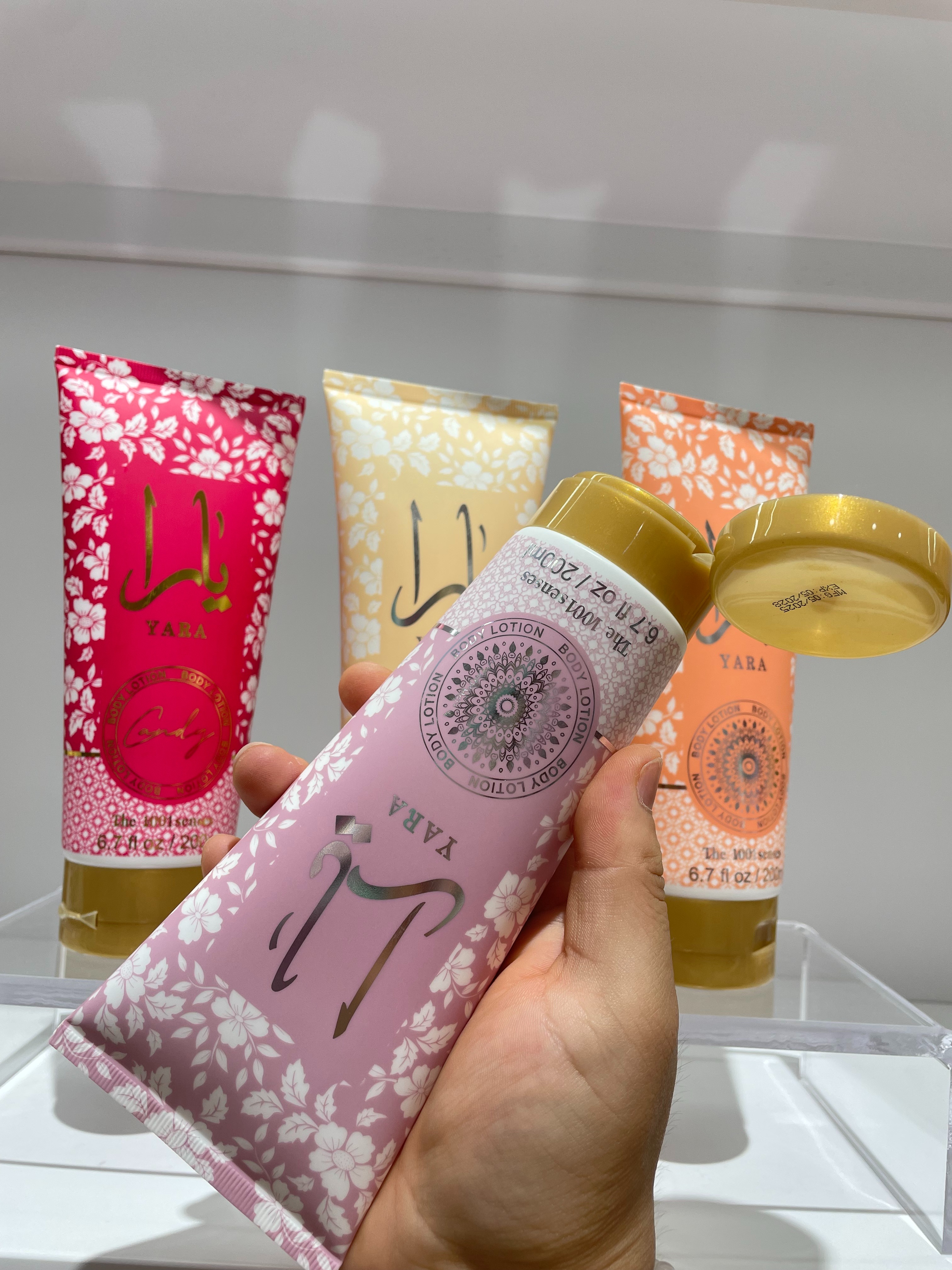 Floral BODY LOTION Cross-border bestseller Factory store direct sales NEW Floral Moisturizing Deep Moisturizing Base 200ML Body lotion body LOTION Specification image