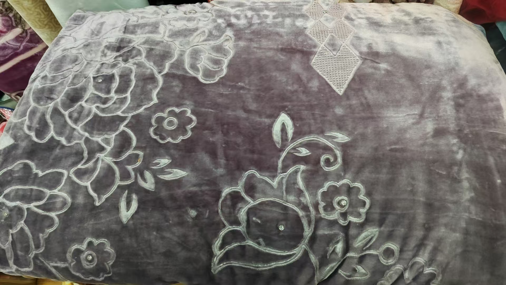 拉舍尔加厚毛毯批发厂家直销批发