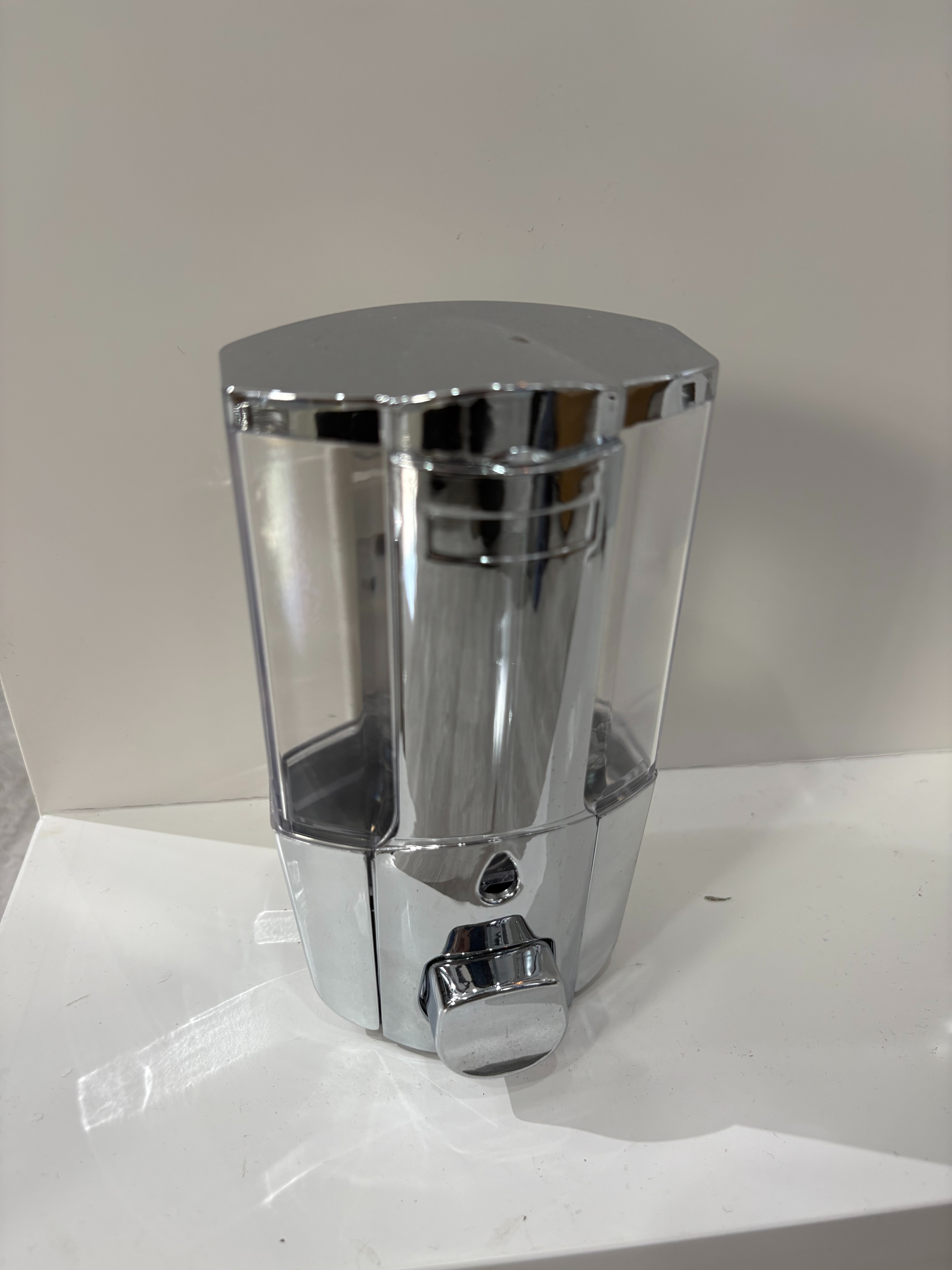 Press soap dispenser, hand sanitizer wall-mounted dispenser, manual wall-mounted body wash, shampoo box, hotel and guesthouse
