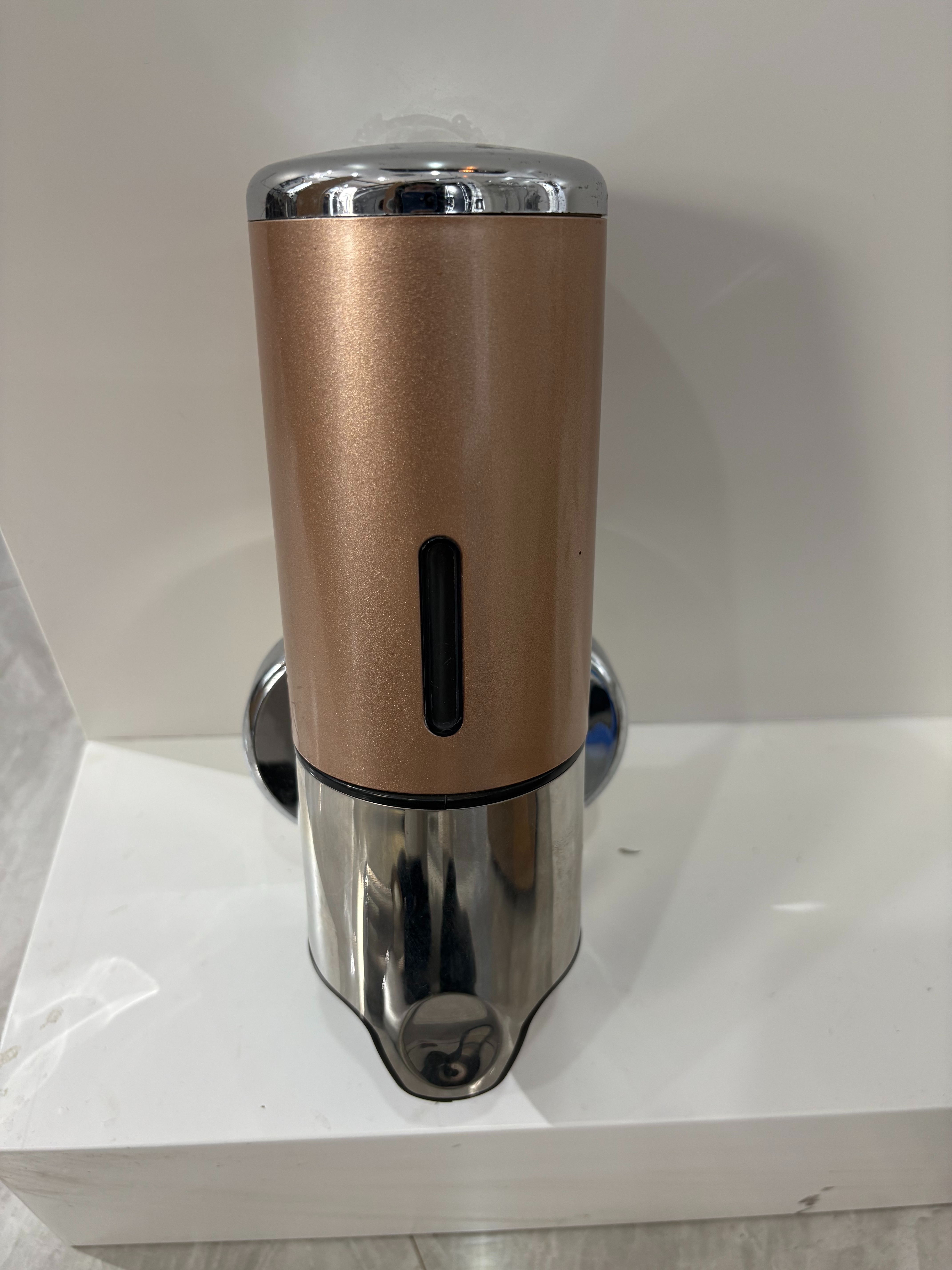 Hotel soap dispenser, bathroom hand sanitizer bottle, press wall-mounted, non-punching bathroom shampoo and body wash box