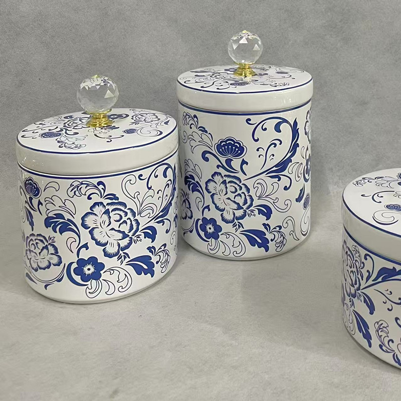 Ceramic sealed jars, food-grade storage jars, kitchen blue and white storage jars, decorative items details Picture