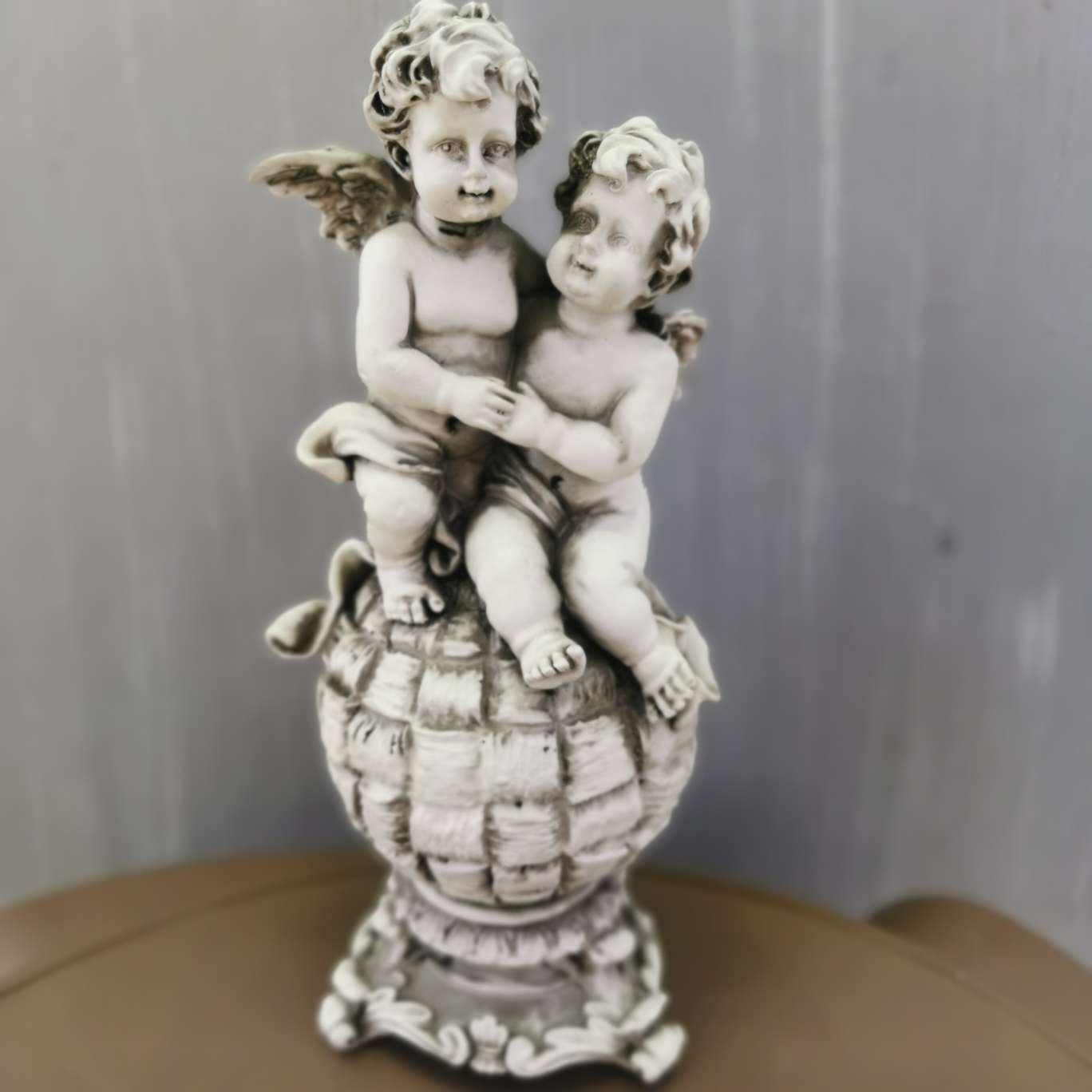 雕像 天使摆件 装饰家居 双人天使坐球 访古色 复古 精致礼品白底实物图