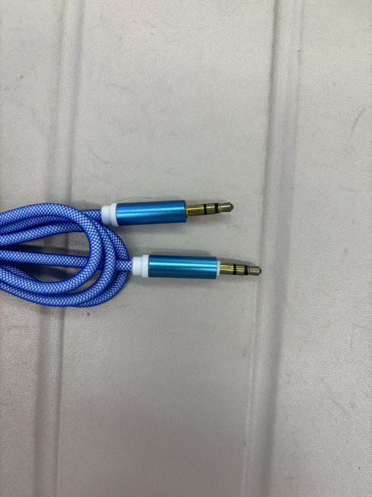 AUX audio cable, car high-fidelity recording cable, mobile phone and computer audio connection cable, 3.5mm male-to-male Application Scenario