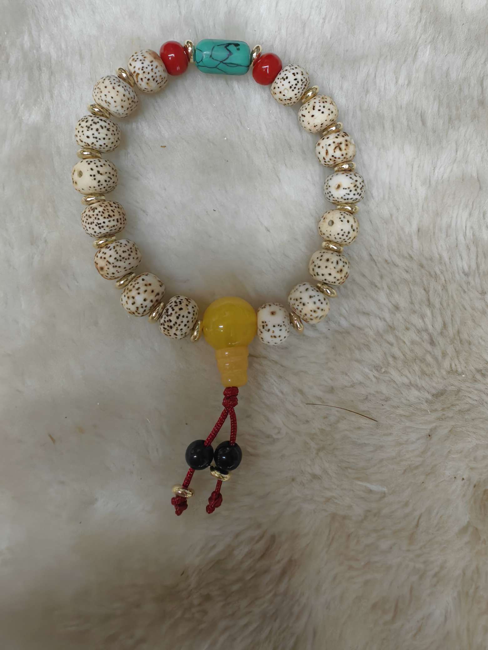 Star and Moon Bead bracelet as a collectible Application Scenario