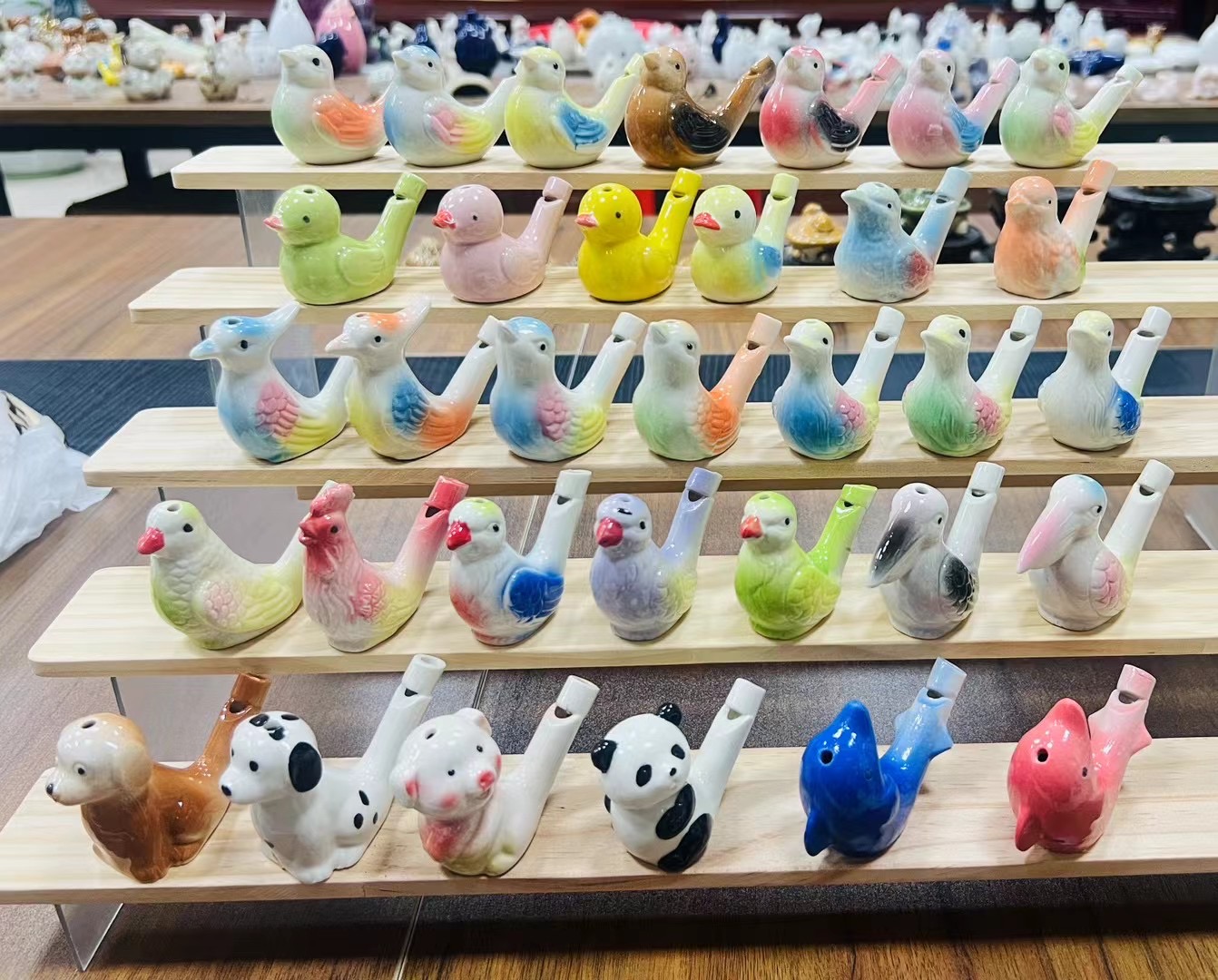 Kun Kun Ceramics, hand-painted ceramic whistles, animal ornaments, water added to blow out bird sounds, children's creative and personalized toys wholesale Item Picture