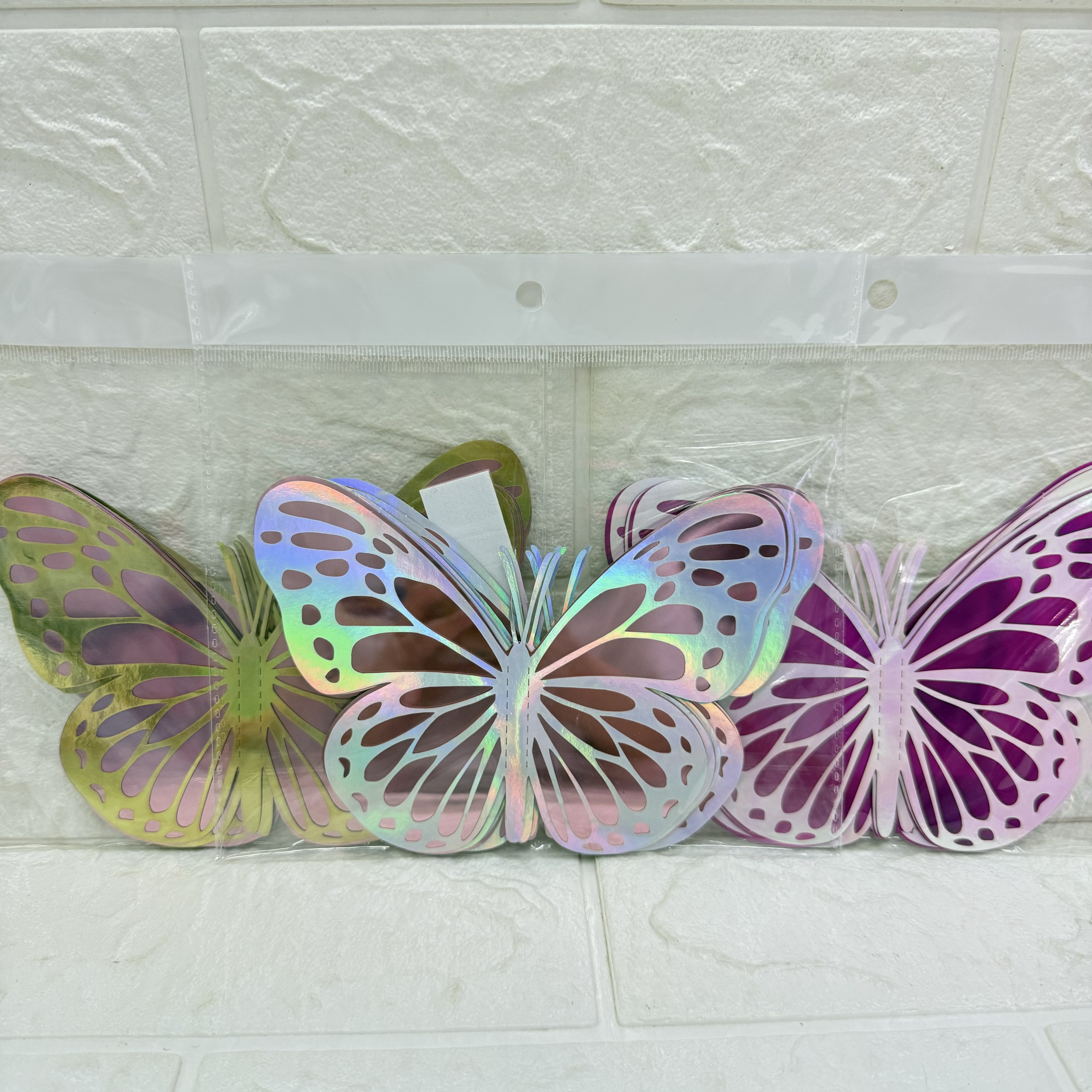 Double-layer butterfly decoration: 6 laser-engraved hollowed-out butterflies, 3D three-dimensional simulated butterfly decoration