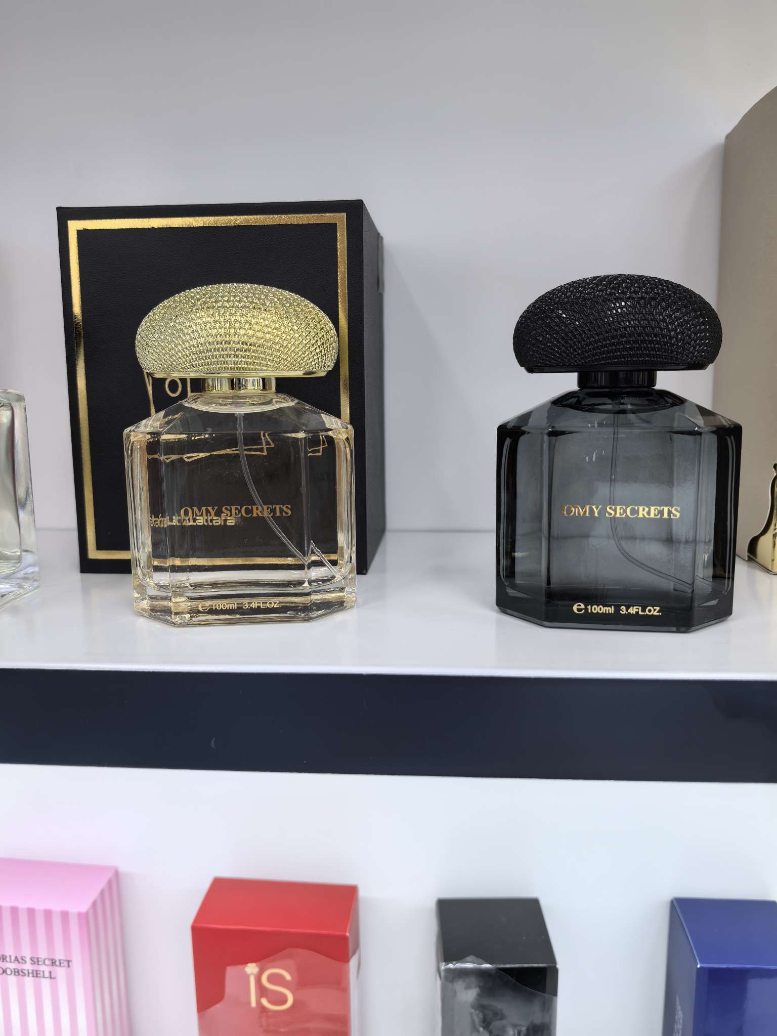 العطور الأكثر مبيعا للجنسين، العطور الدوارة، رذاذ الروائح، غسول الجسم، العناية بالجمال، المكياج، العطور الطازجة وطويلة الأمد