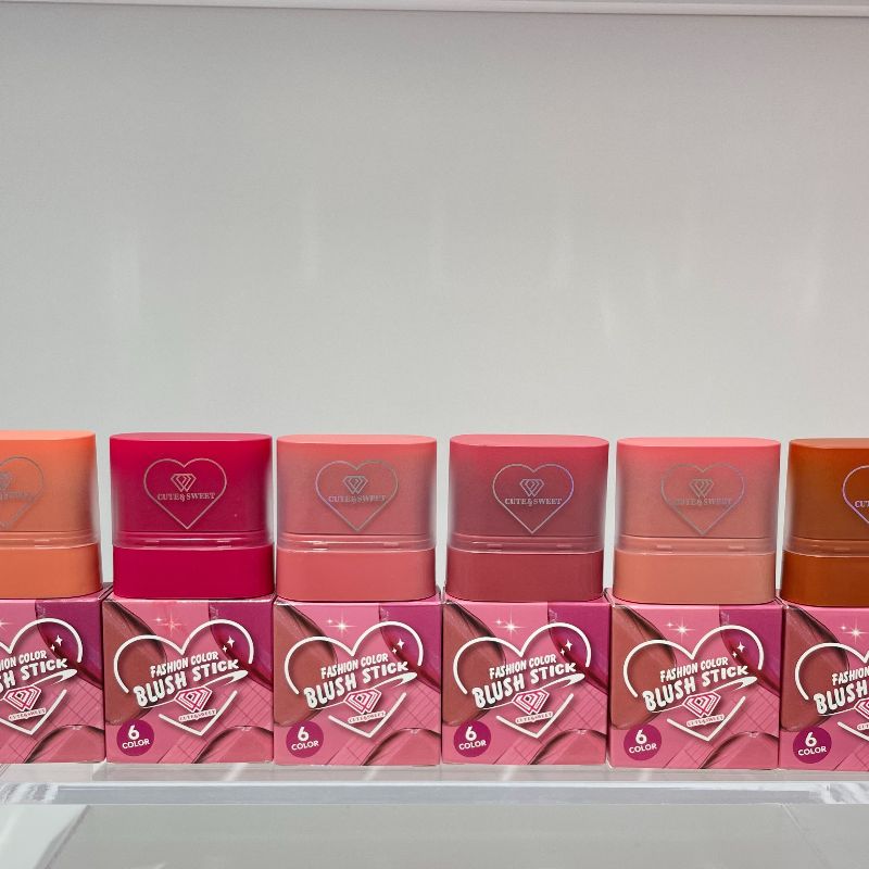 腮红/化妆品彩妆RaLe/gegebear/化妆品彩妆/高光产品图