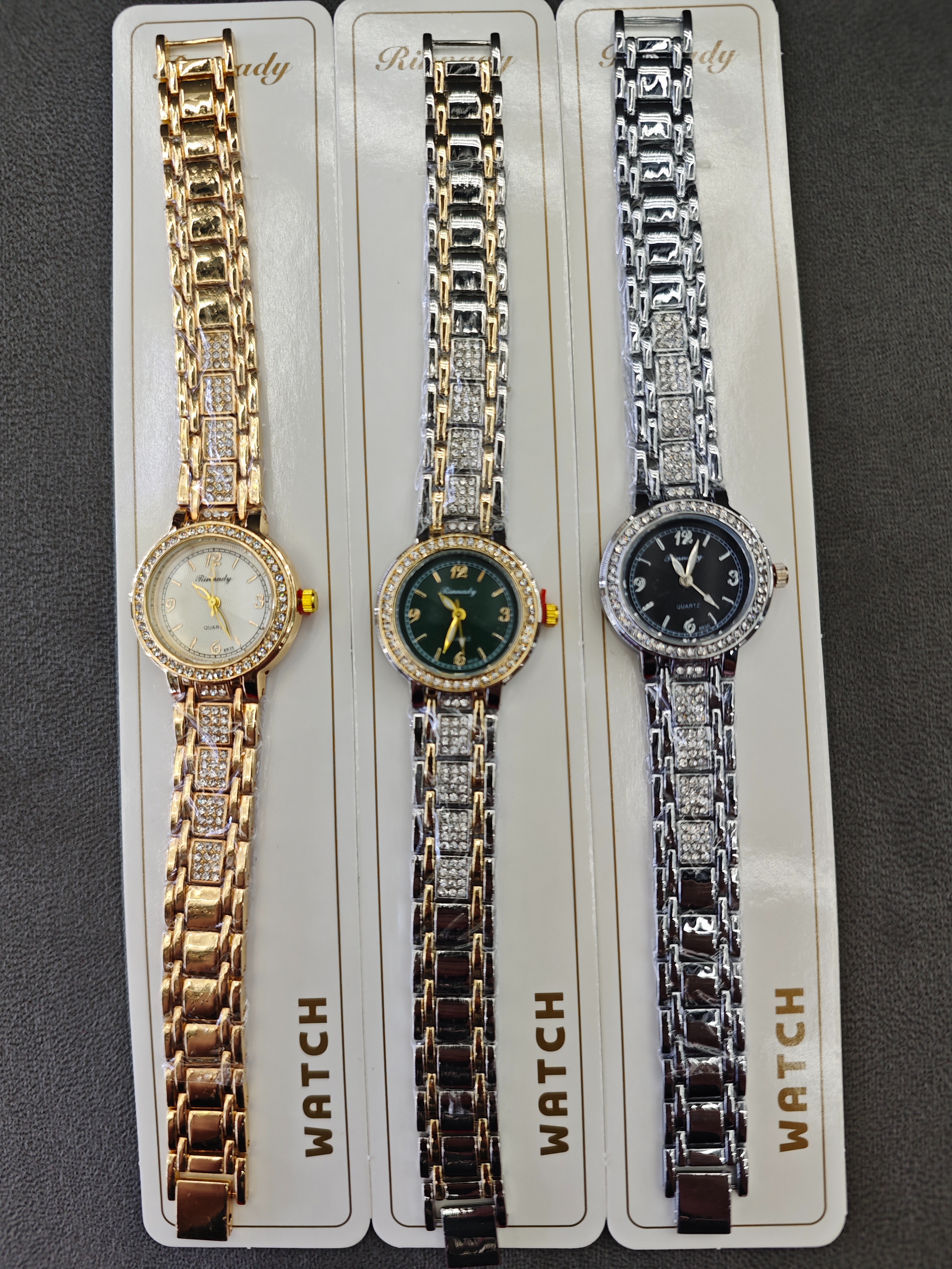 Watch manufacturer's diamond-encrusted gold, silver and quartz watches, waterproof for daily life, fashionable and trendy, classic design, couple clothing and accessory watches 8