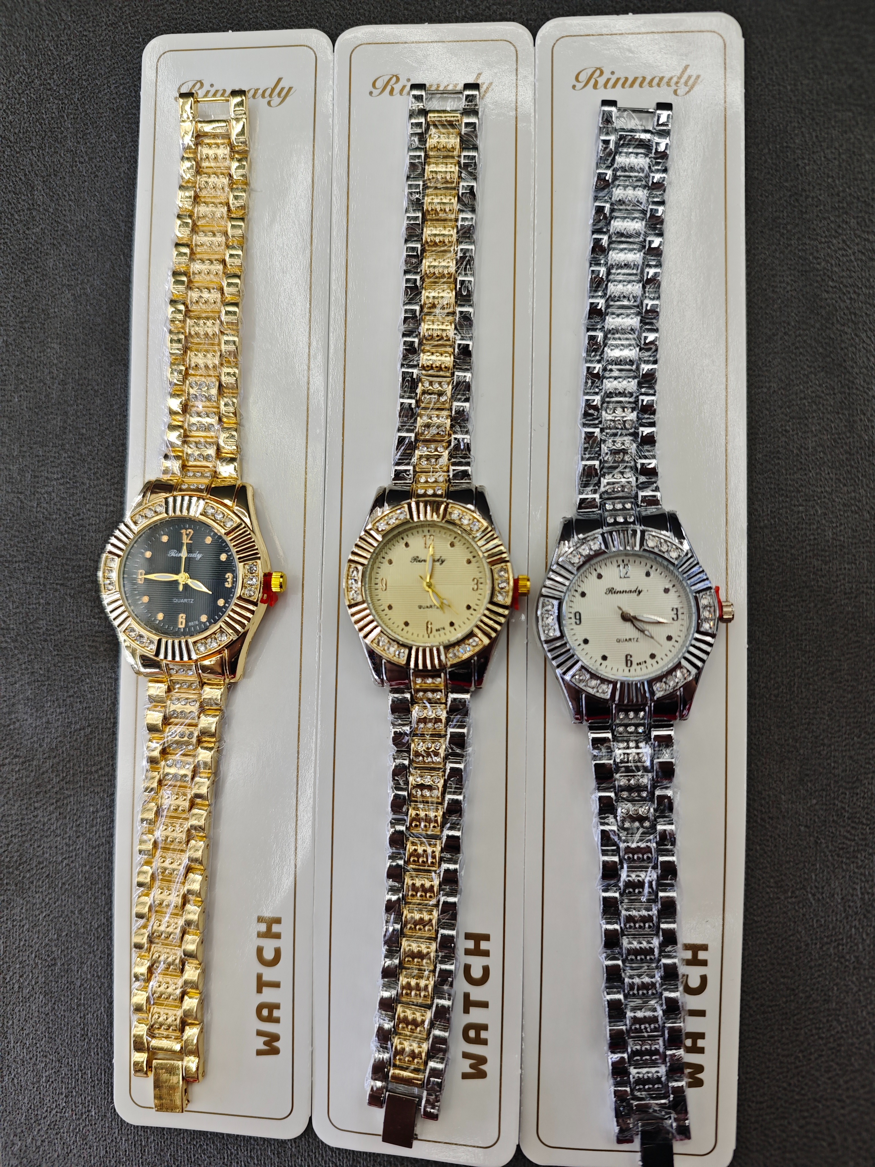 Watch manufacturers' diamond-encrusted gold, silver and quartz watches, waterproof for daily life, fashionable and trendy, classic design, couple clothing and accessory watches 1