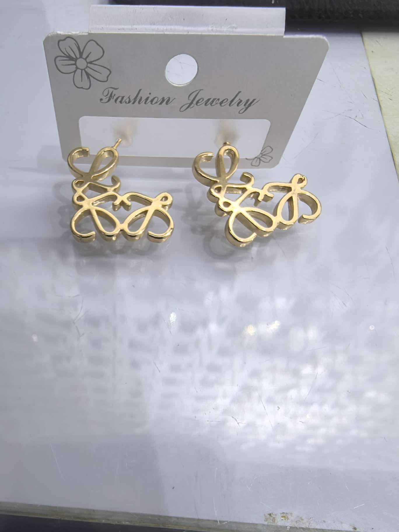 烧焊耳环 光面几何耳环 时尚百搭饰品 个性潮流耳饰 精致优雅设计