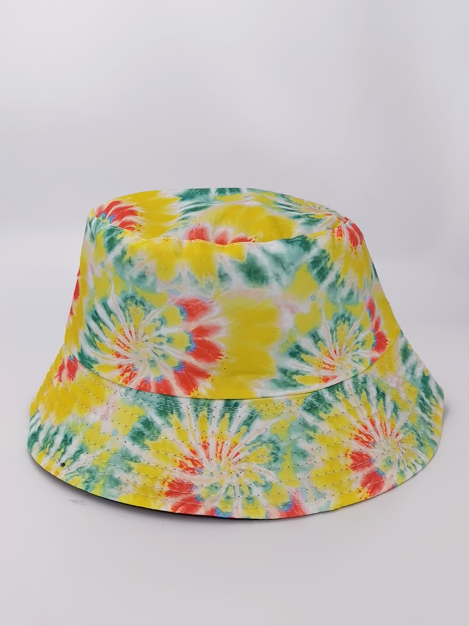 Spring and summer light-colored flower tie-dye graffiti print pattern, unisex, fashionable and versatile, double-sided fisherman's hat, outdoor sun protection and shade, cool and portable hat full figure