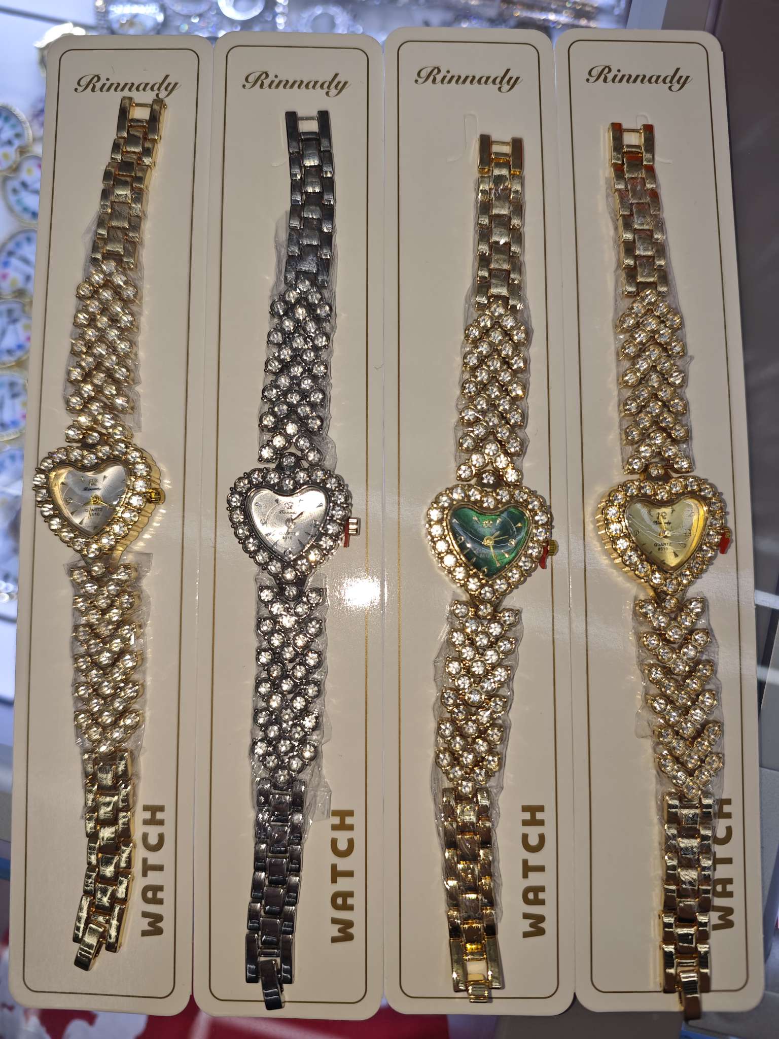 Diamond-encrusted gold, silver and quartz watches from watch manufacturers, waterproof, fashionable and trendy, classic design, couple clothing and accessory watches 5 pic 2