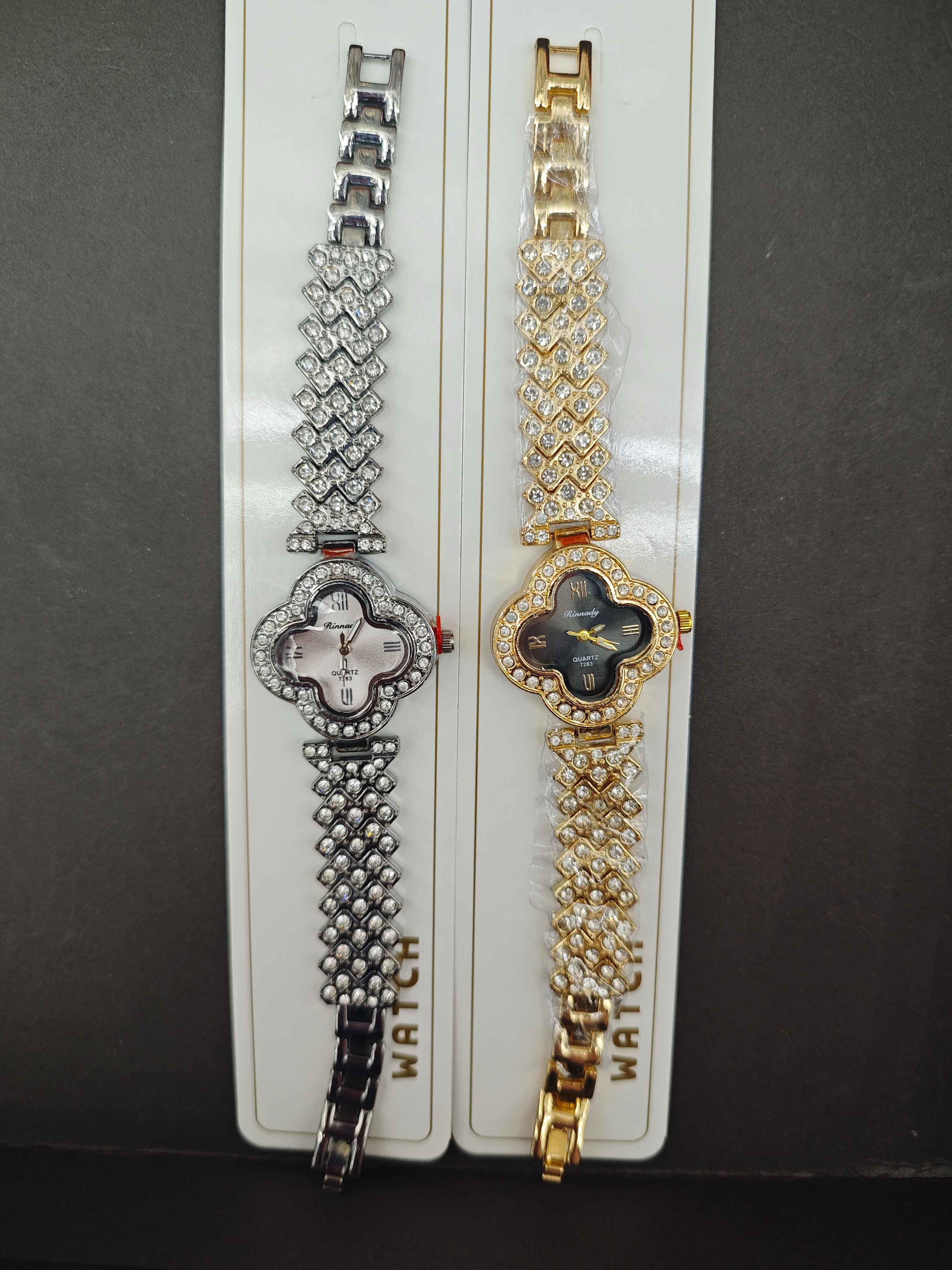 Watch manufacturer's diamond-encrusted gold, silver and quartz watches, waterproof for daily life, fashionable and trendy, classic design, couple clothing and accessory watches 10