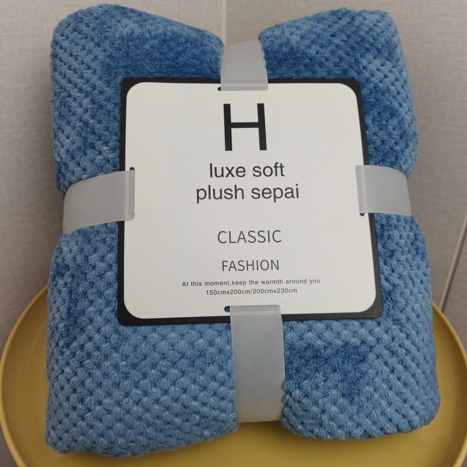 菠萝格夏季加厚纯色珊瑚绒小毛毯空调毯毛巾被法兰绒瑜伽盖毯午白底实物图