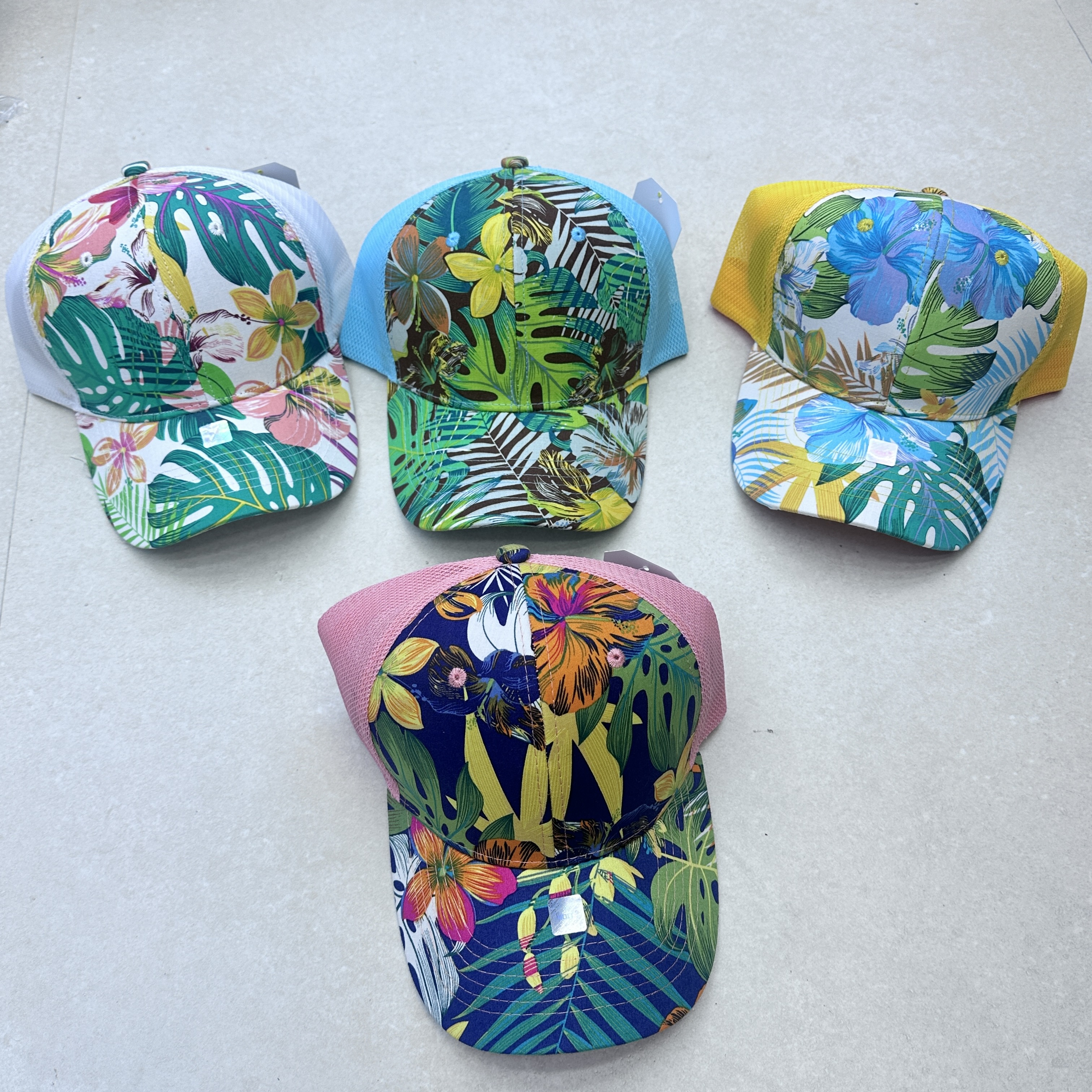 The new spring, summer and autumn hip-hop cap with mesh fabric three-dimensional embroidery and flat brim is a versatile Korean-style personalized baseball cap