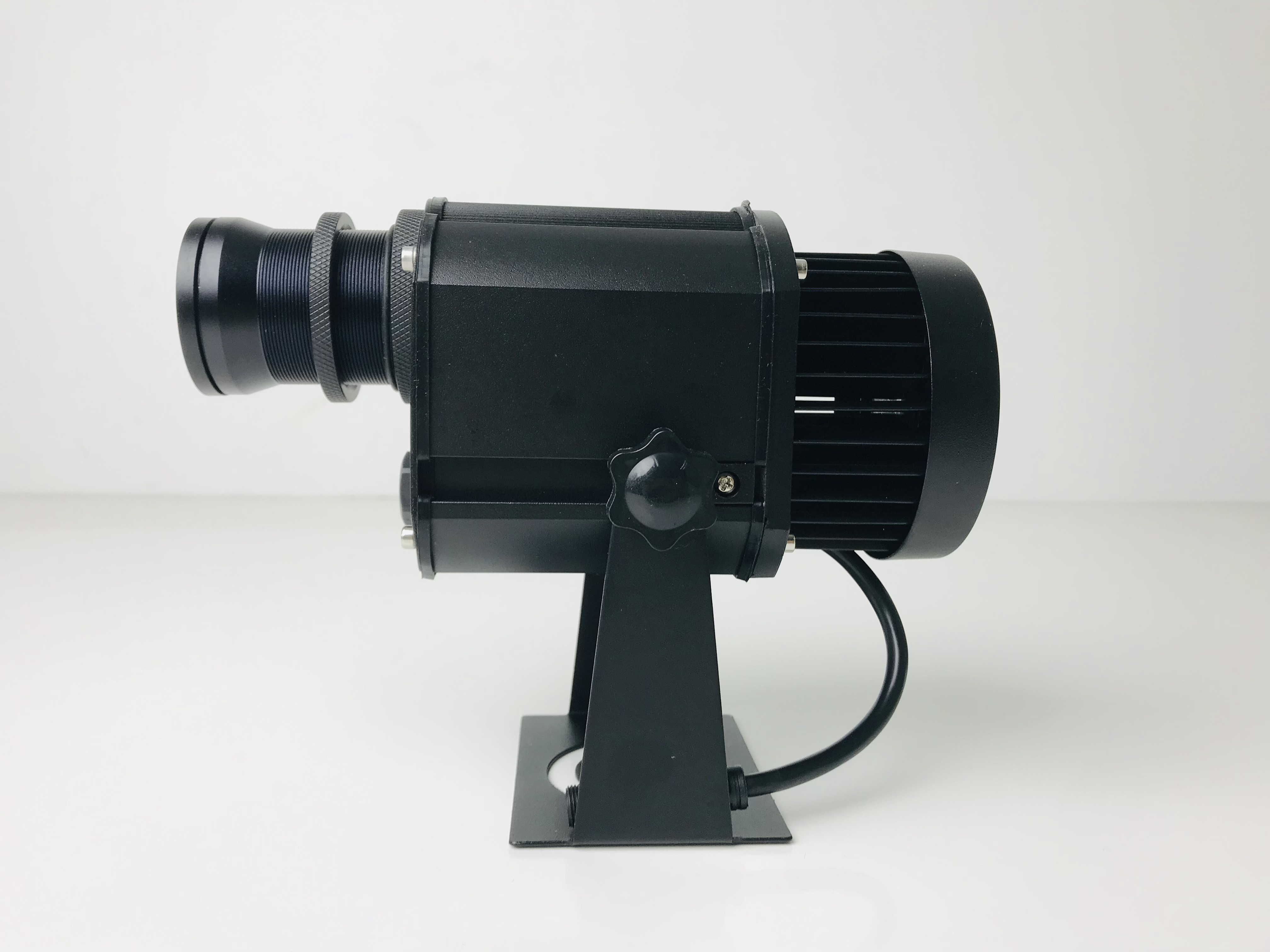 High-definition pattern logo projector 40W, 60W, 100W, customizable advertising, popular outdoor waterproof, scenic spot lighting, high-definition projection lamp, Christmas decoration atmosphere, Osram bright lamp beads, creative spotlights Specification drawing