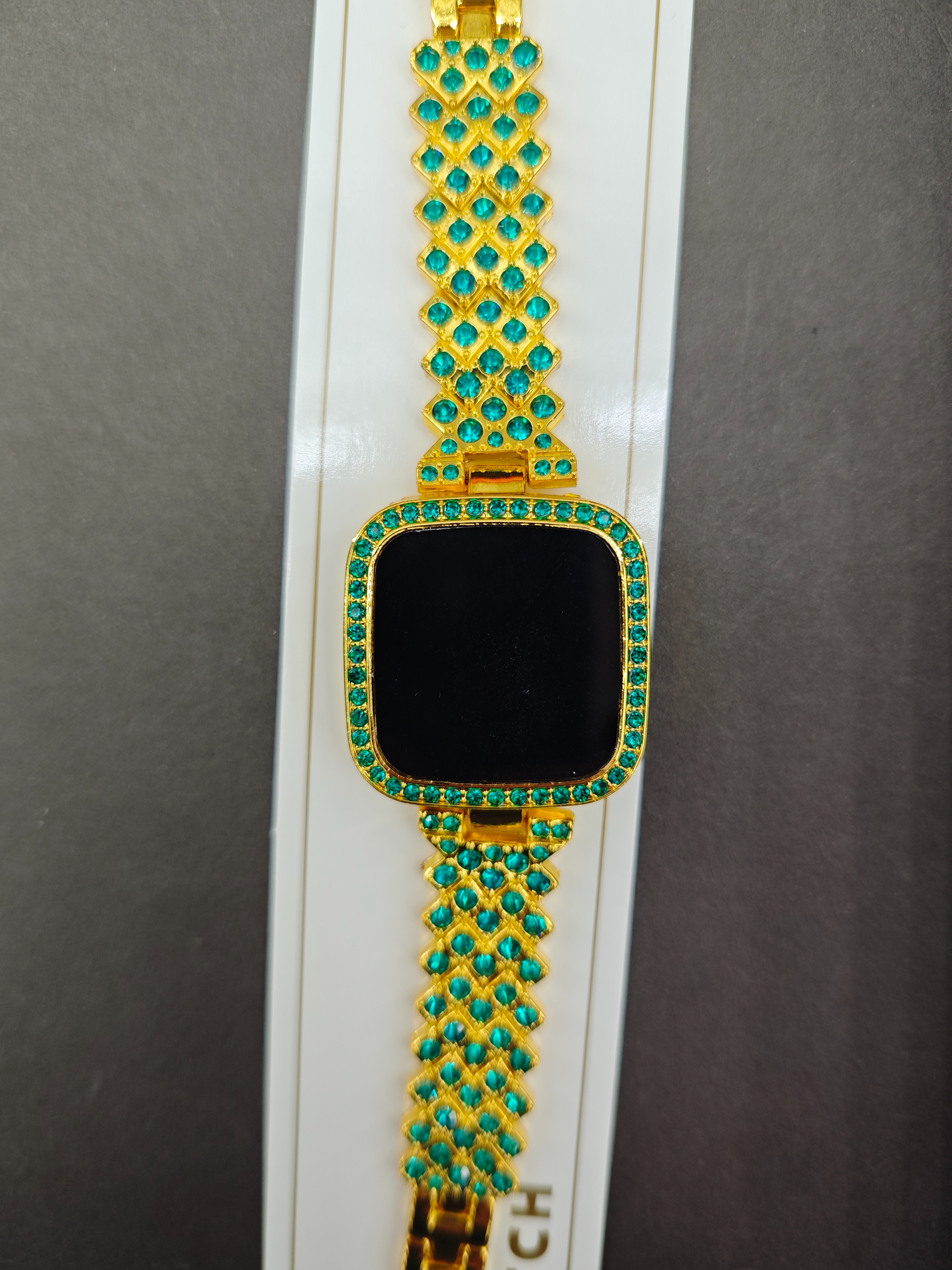 LED gold and silver watches, bracelets, fashionable and trendy classic designs, couple clothing accessories, watches from watch manufacturers full figure