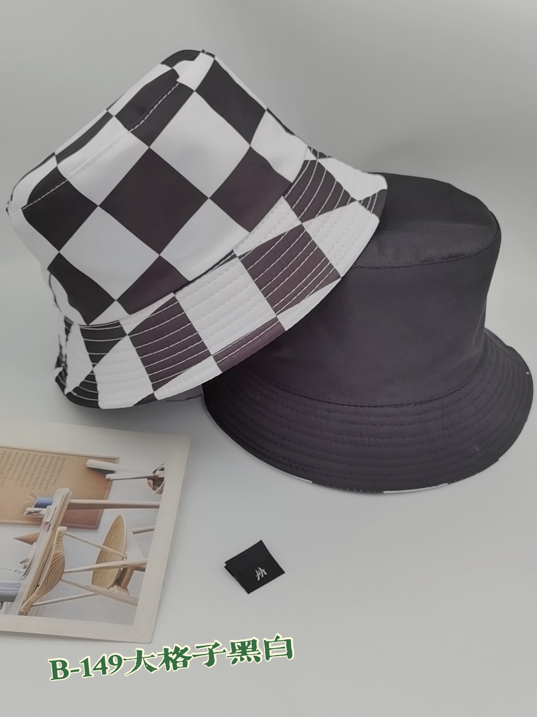 Spring and summer Korean bestseller, large square checkered, unisex, fashionable and versatile outdoor sun protection, cool and portable hat, adult version details Picture