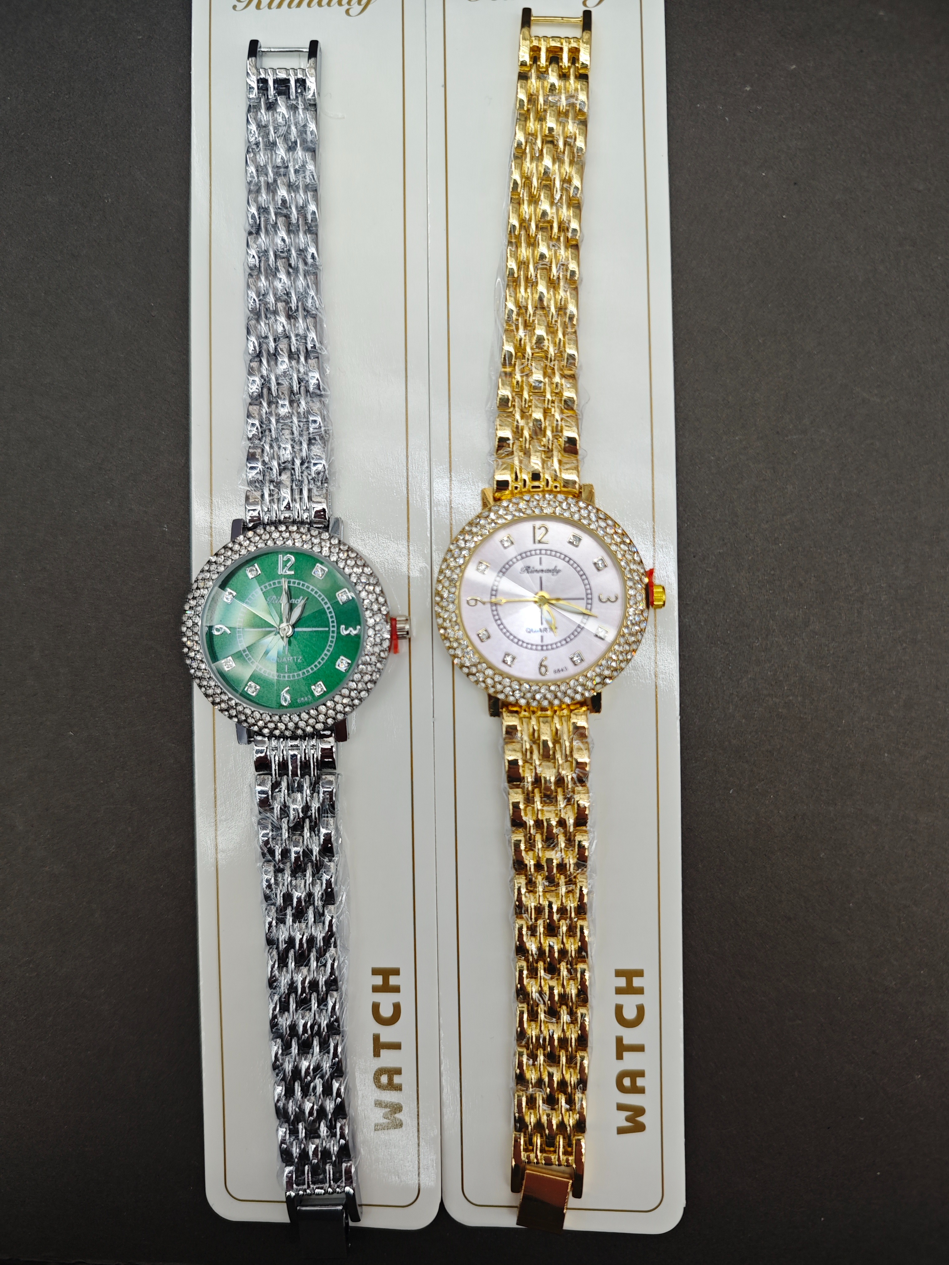 Watch manufacturer's diamond-encrusted gold, silver and quartz watches, waterproof for daily life, fashionable and trendy, classic design, couple clothing and accessory watches 14