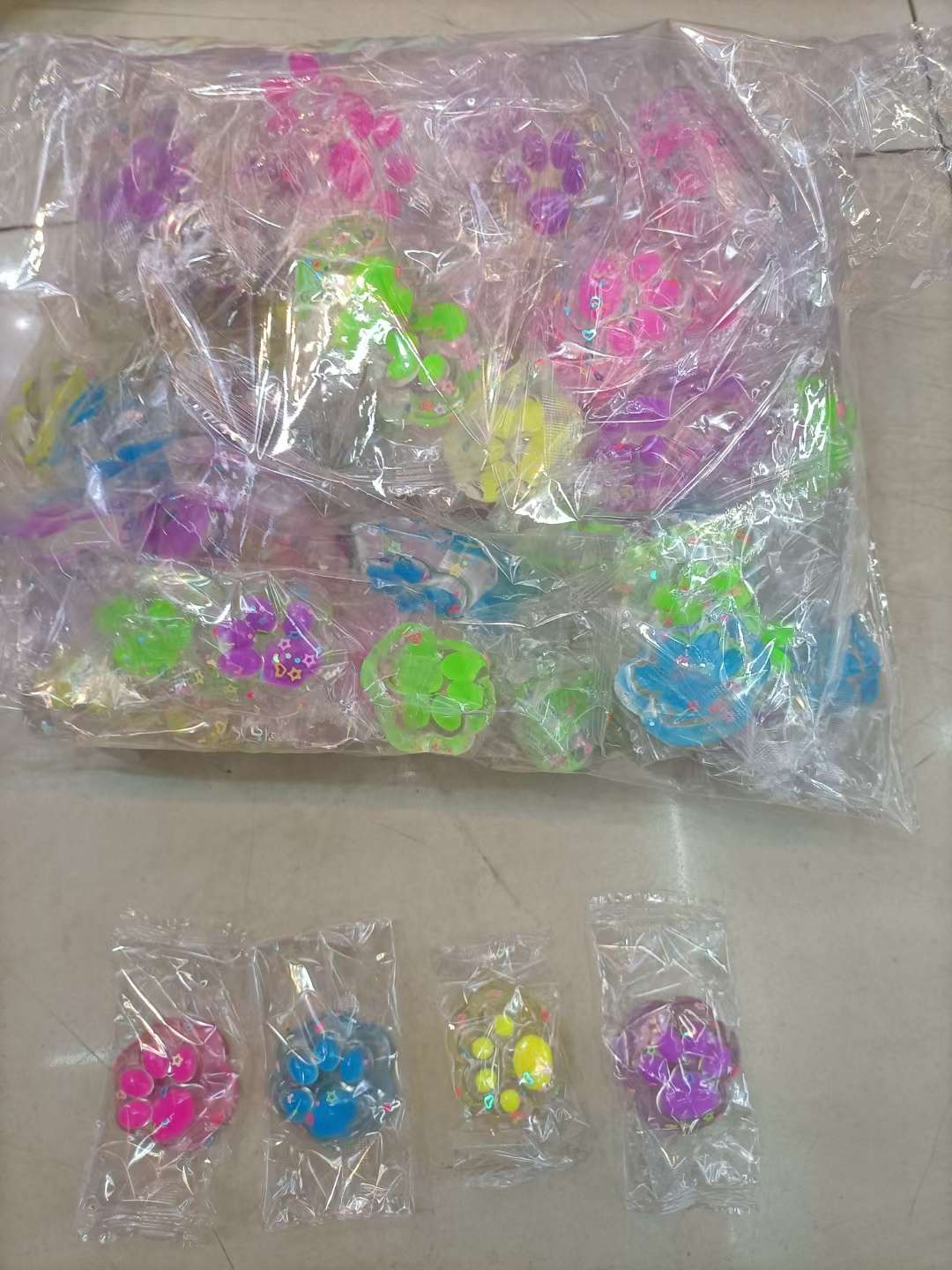 新奇特减压玩具捏捏乐解压按按乐创意捏捏玩具趣味解压手感舒适，。？