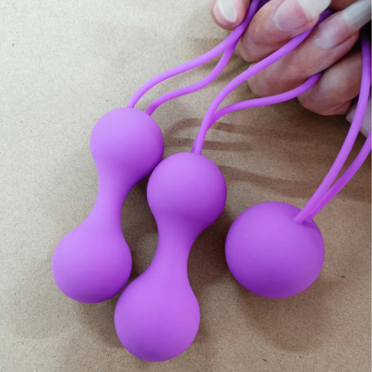 Postpartum exercise dumbbell balls, private firming and repair balls, sex toys for women Item Picture