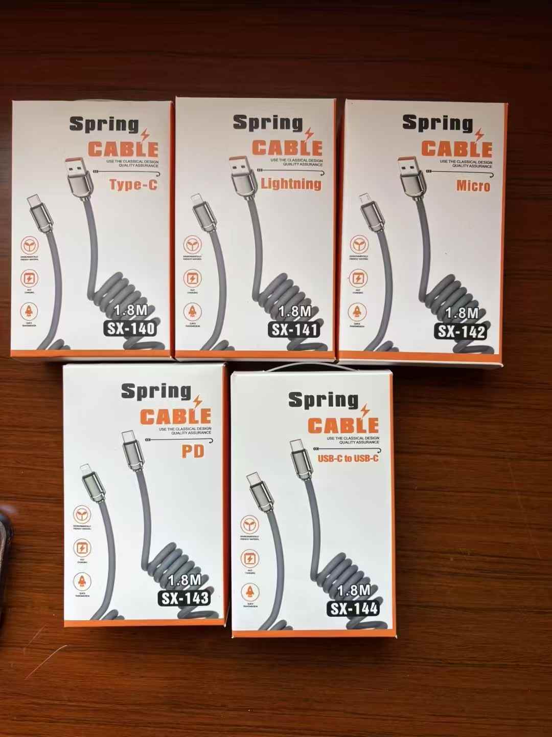 弹簧伸缩金属数据线快充双Typec适用于苹果华为车载1.8m白底实物图