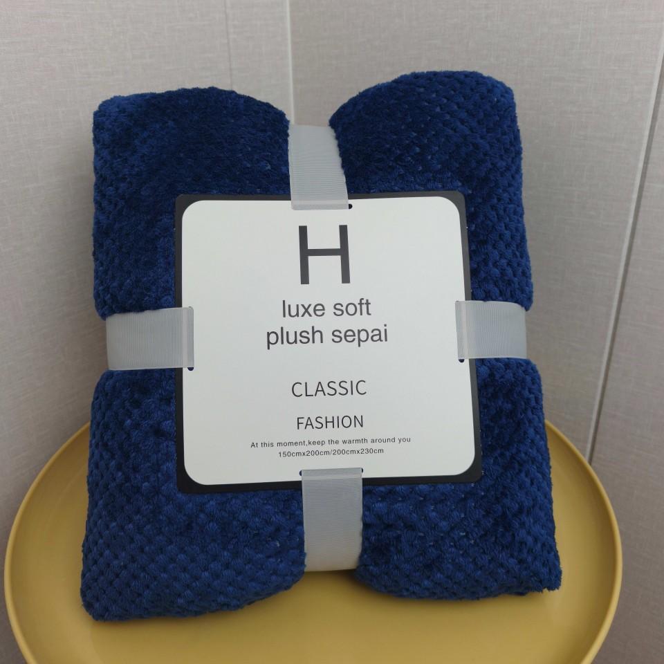 菠萝格夏季加厚纯色珊瑚绒小毛毯空调毯毛巾被法兰绒瑜伽盖毯午详情3