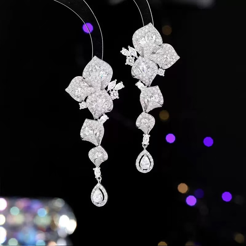 Luxurious and high-end Zircon super-sparkling long fringed ear pin ear clips Specification image