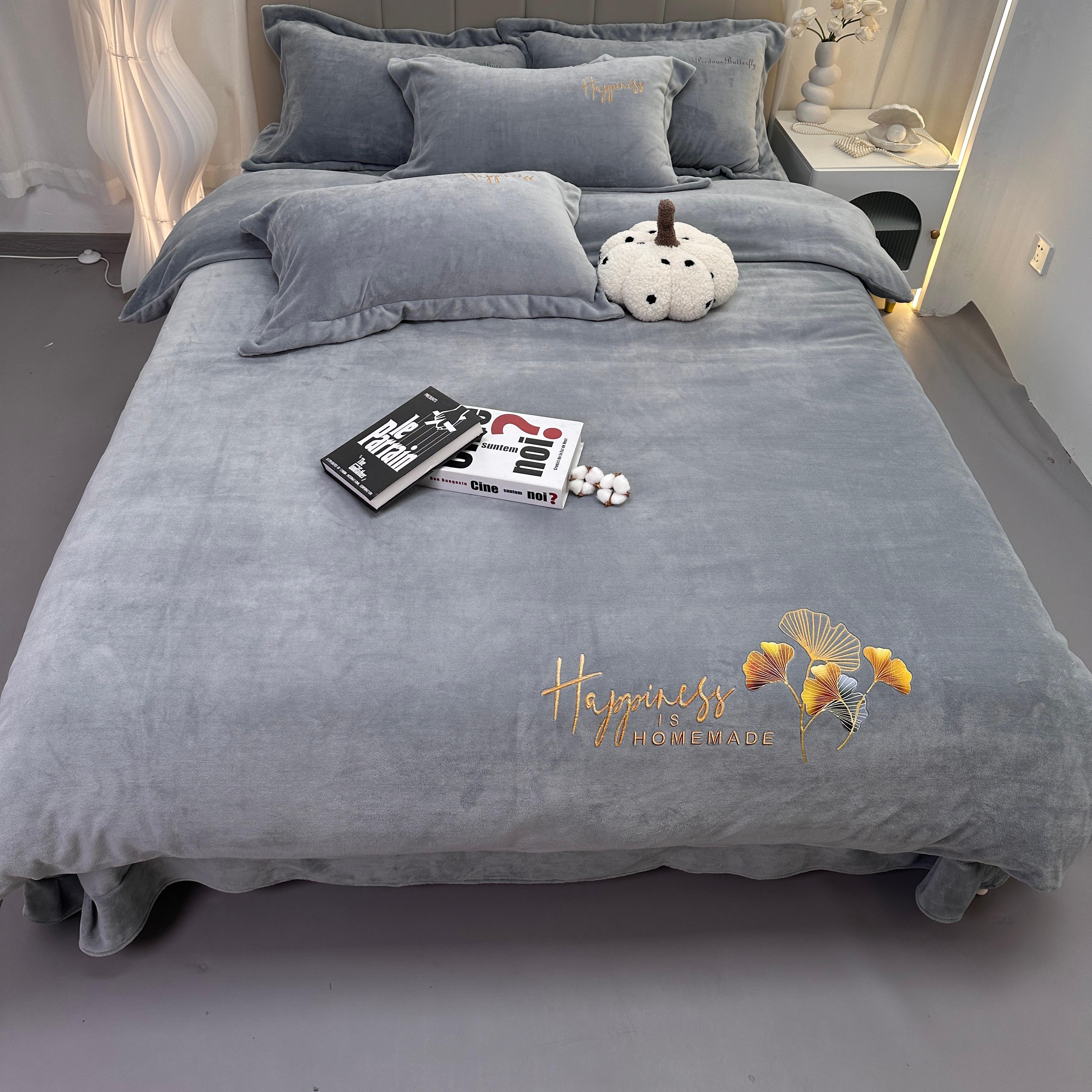 New A-class embroidered milk velvet modern, simple and warm four-piece set for Autumn and winter 2025, high-end bedding batch pic 9
