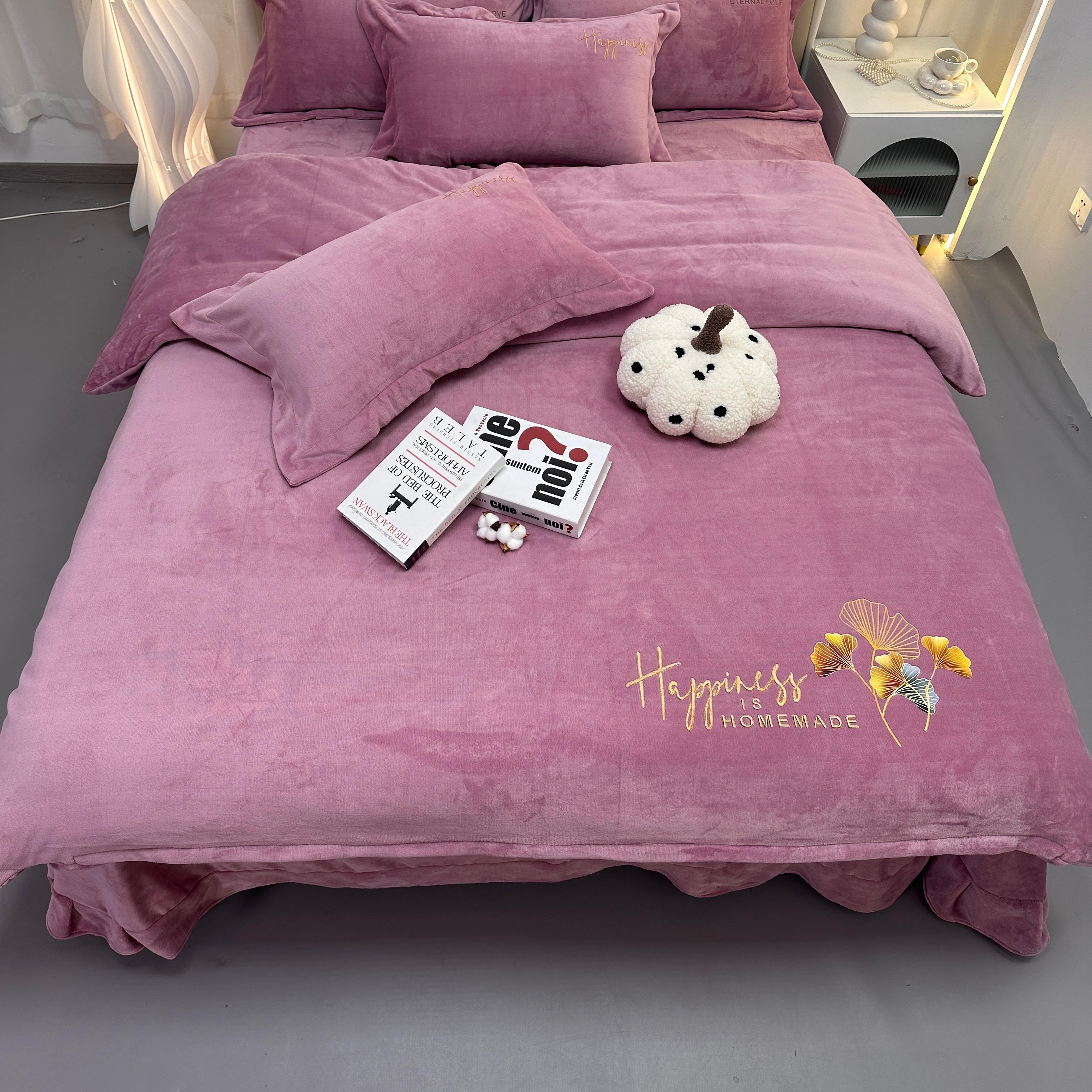 New A-class embroidered milk velvet modern, simple and warm four-piece set for Autumn and winter 2025, high-end bedding batch pic 8