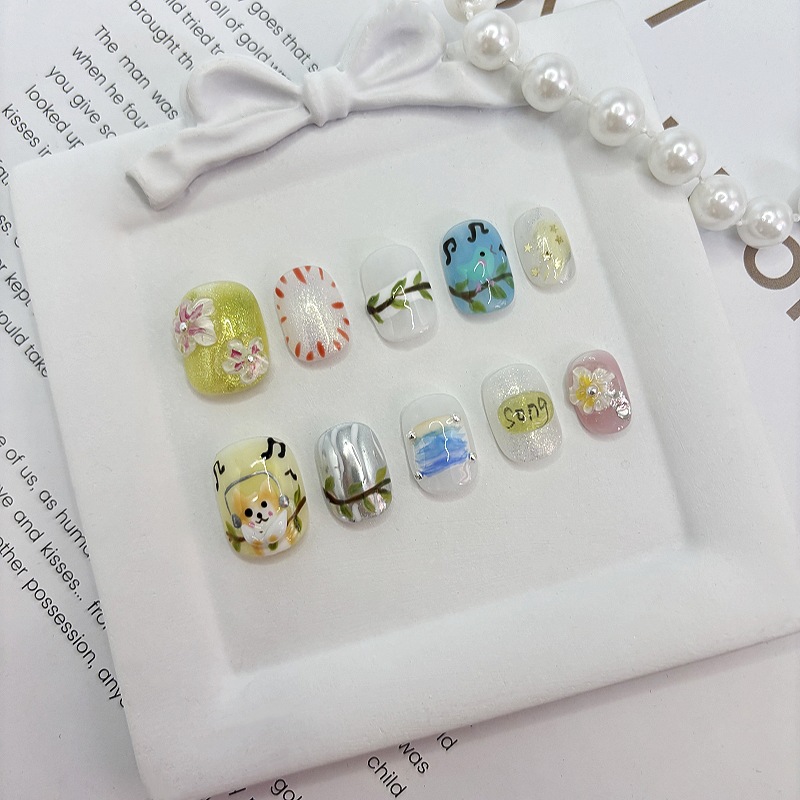 手工穿戴甲可爱卡通捏捏手绘短款成品甲片工厂批发纯手工美甲贴片穿戴甲