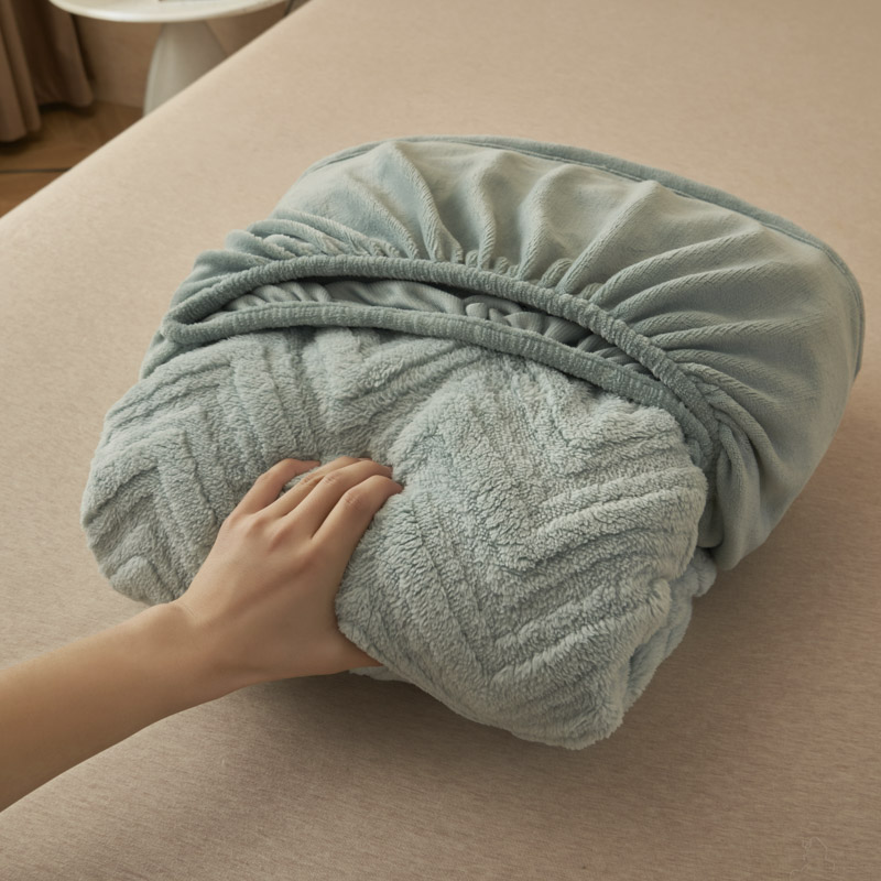 2025年新款舒棉绒塔芙绒三层提花保暖床笠外贸跨境源头工厂促销款详情3