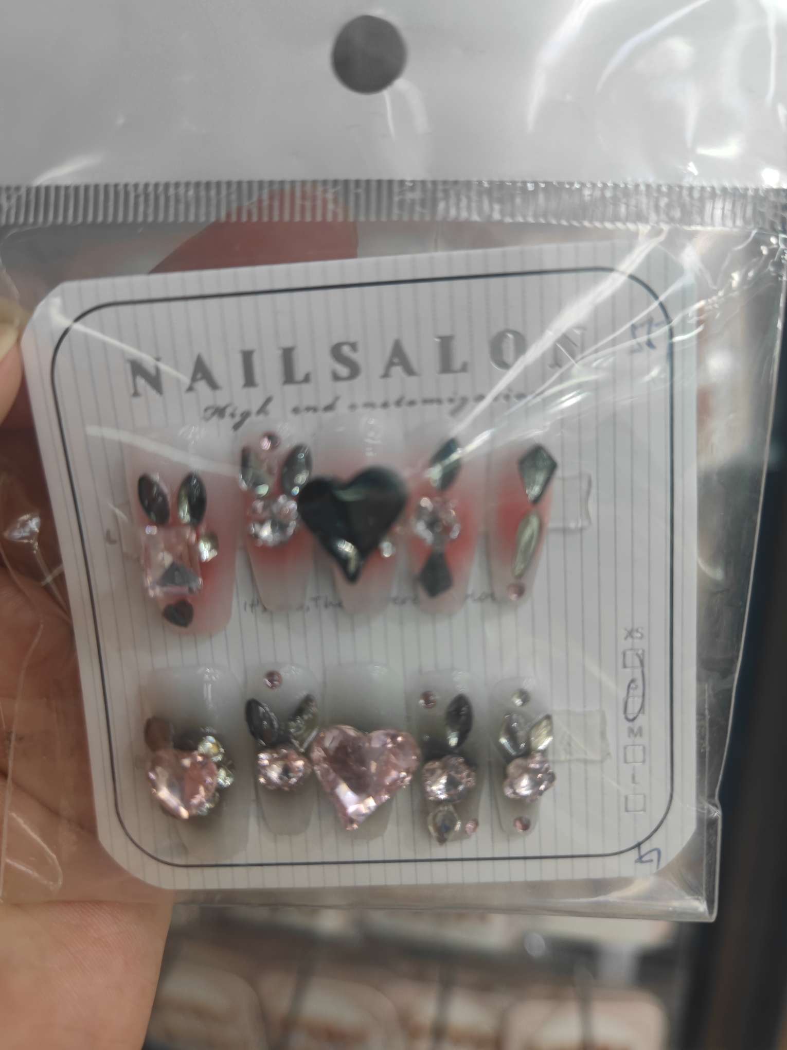 美容护肤彩妆美甲产品穿戴甲浮雕贴纸美甲甲贴纸美甲片时尚指甲贴美甲片浮雕贴纸美甲甲贴纸美甲贴纸白底实物图