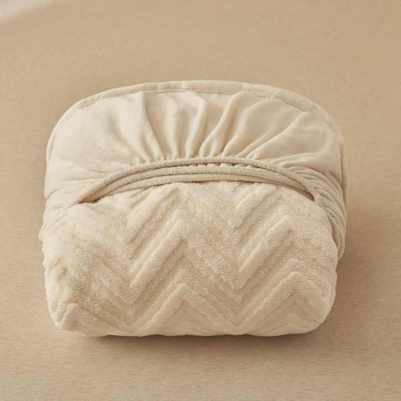 2025年新款舒棉绒塔芙绒三层提花保暖床笠外贸跨境源头工厂促销款详情7