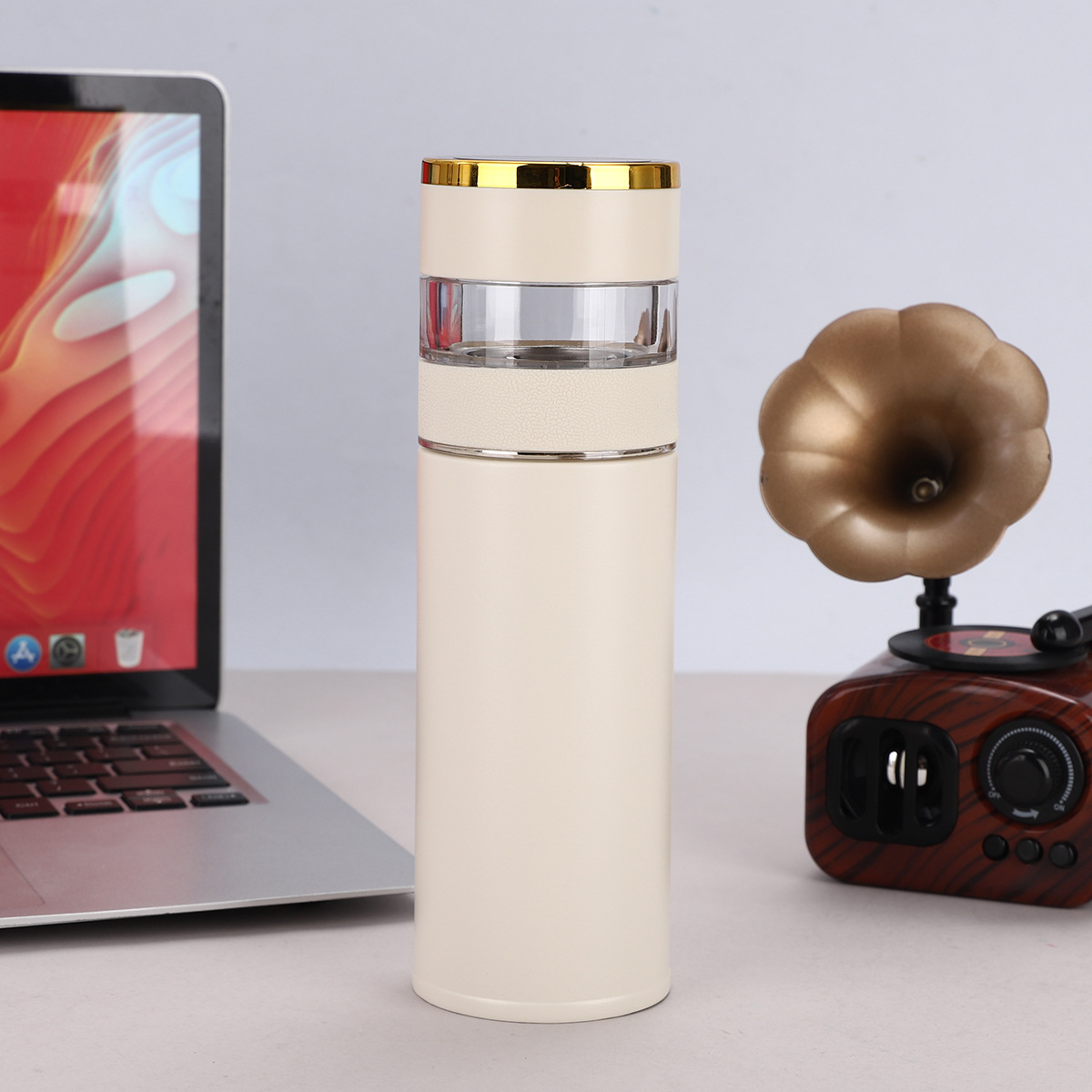 Temperature-displaying 304 stainless steel insulated cup, tea-water separation cup, tea brewing cup, business gift cup, car cup, digital display water cup Application Scenario