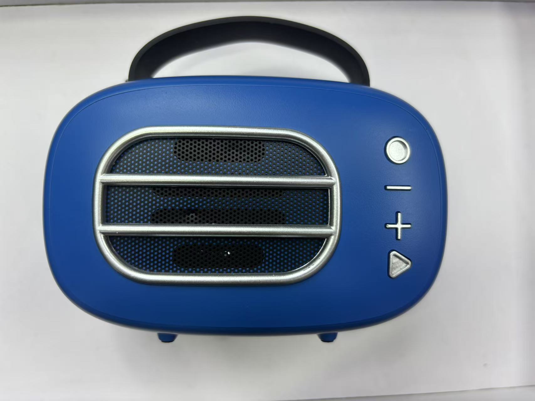 户外运动蓝牙音箱防水大音量便携式无线音箱