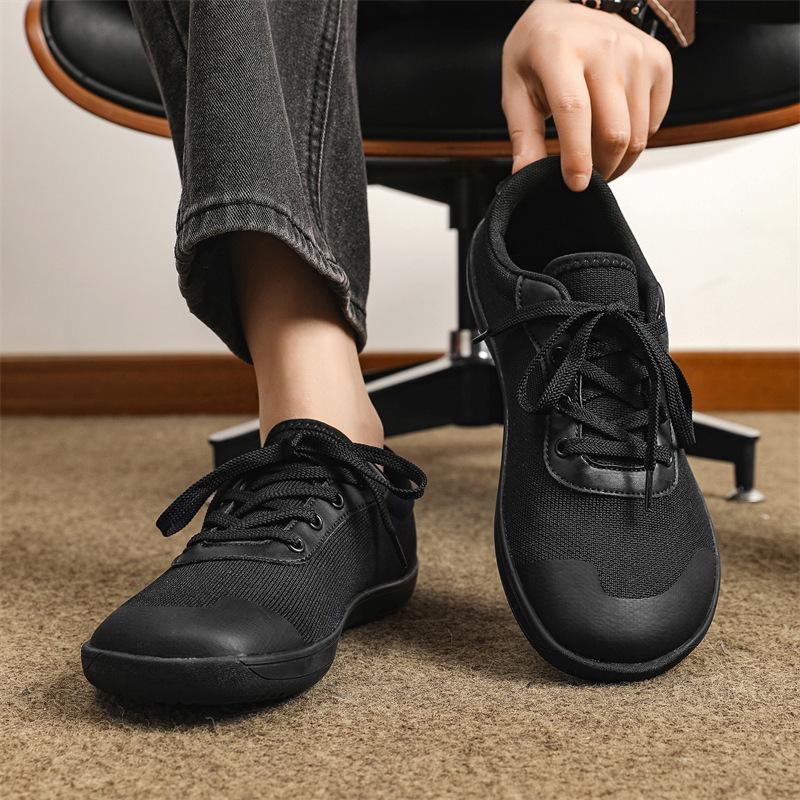 cross-border plus size summer new wide toe men's shoes breathable mesh running shoes men's wide last trendy casual sneaker Application Scenario