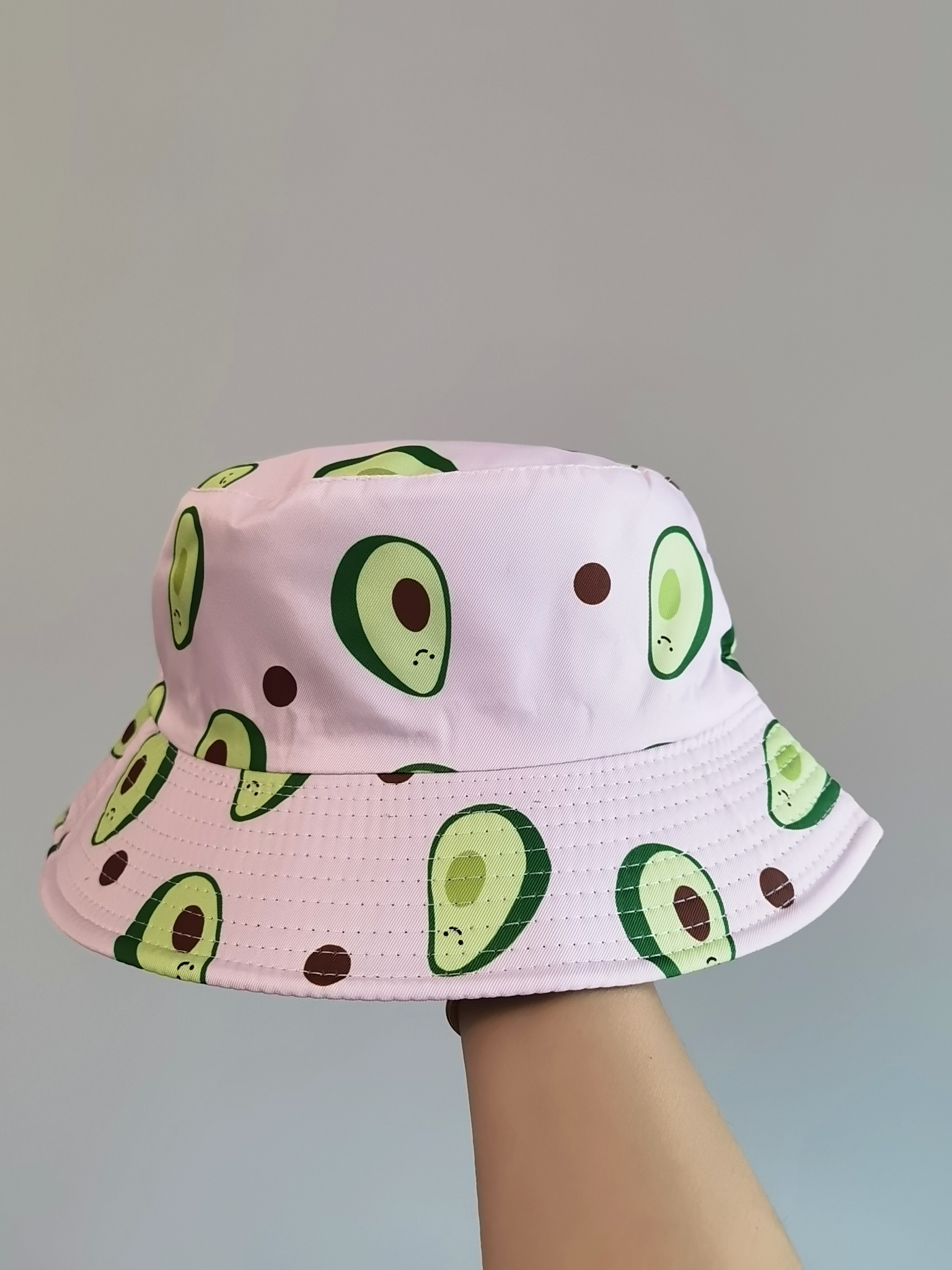 Avocado graffiti print double-sided fisherman hats are popular in spring and summer. They are fashionable and versatile, suitable for both men and women. They are outdoor sun protection, cool and portable hats for adults full figure